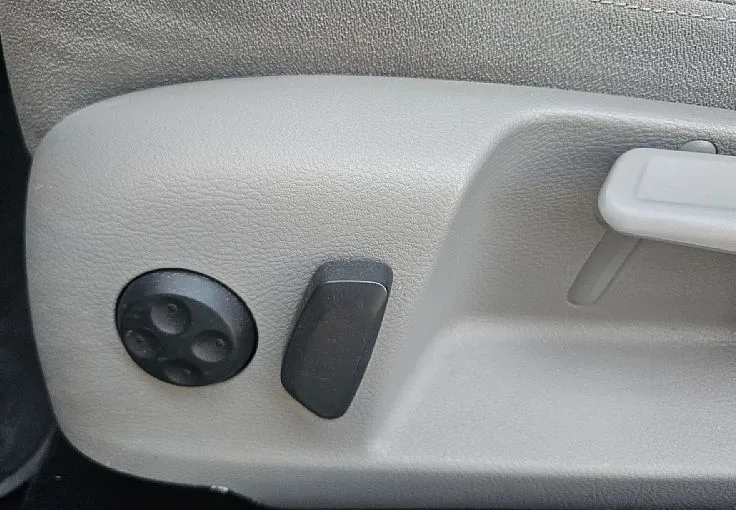 Zunanja slika - Volkswagen Passat - Variant 1.9 TDI 105ks  °TEMPOMAT° - 10