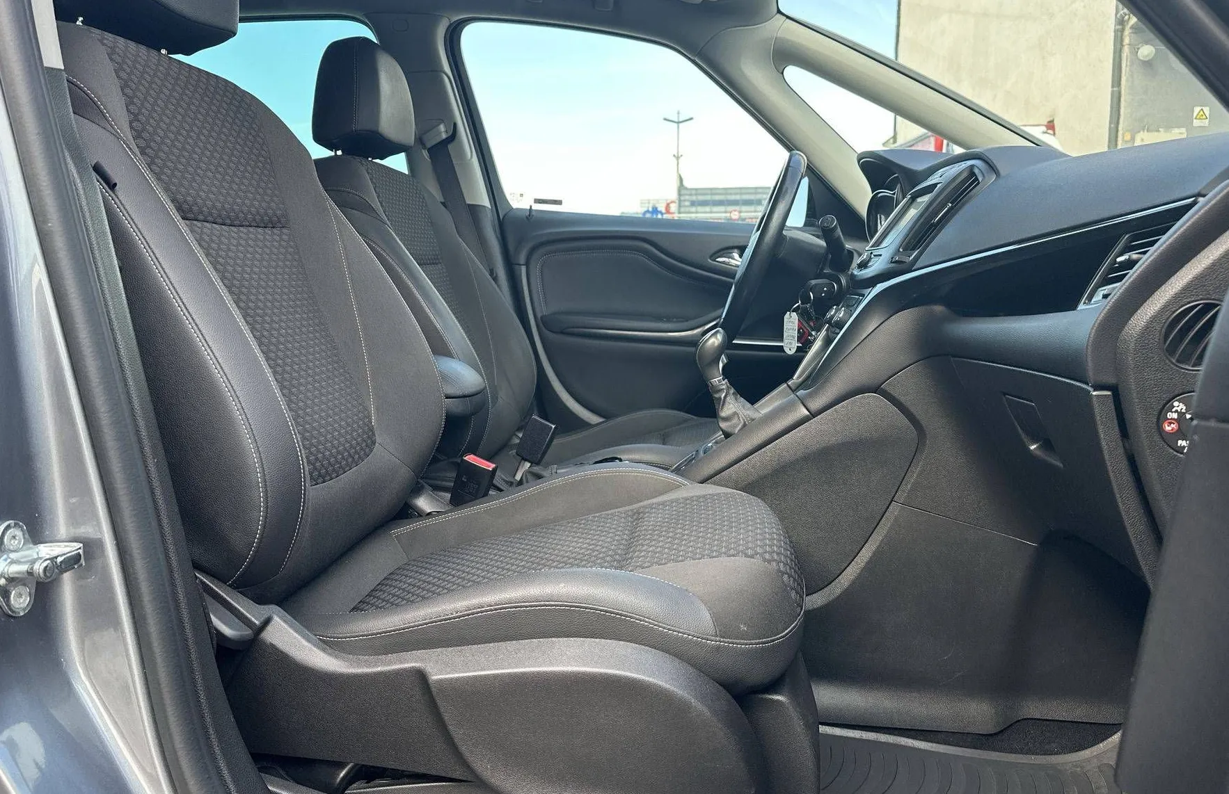Zunanja slika - Opel Zafira - 1.4 Tourer... - 20