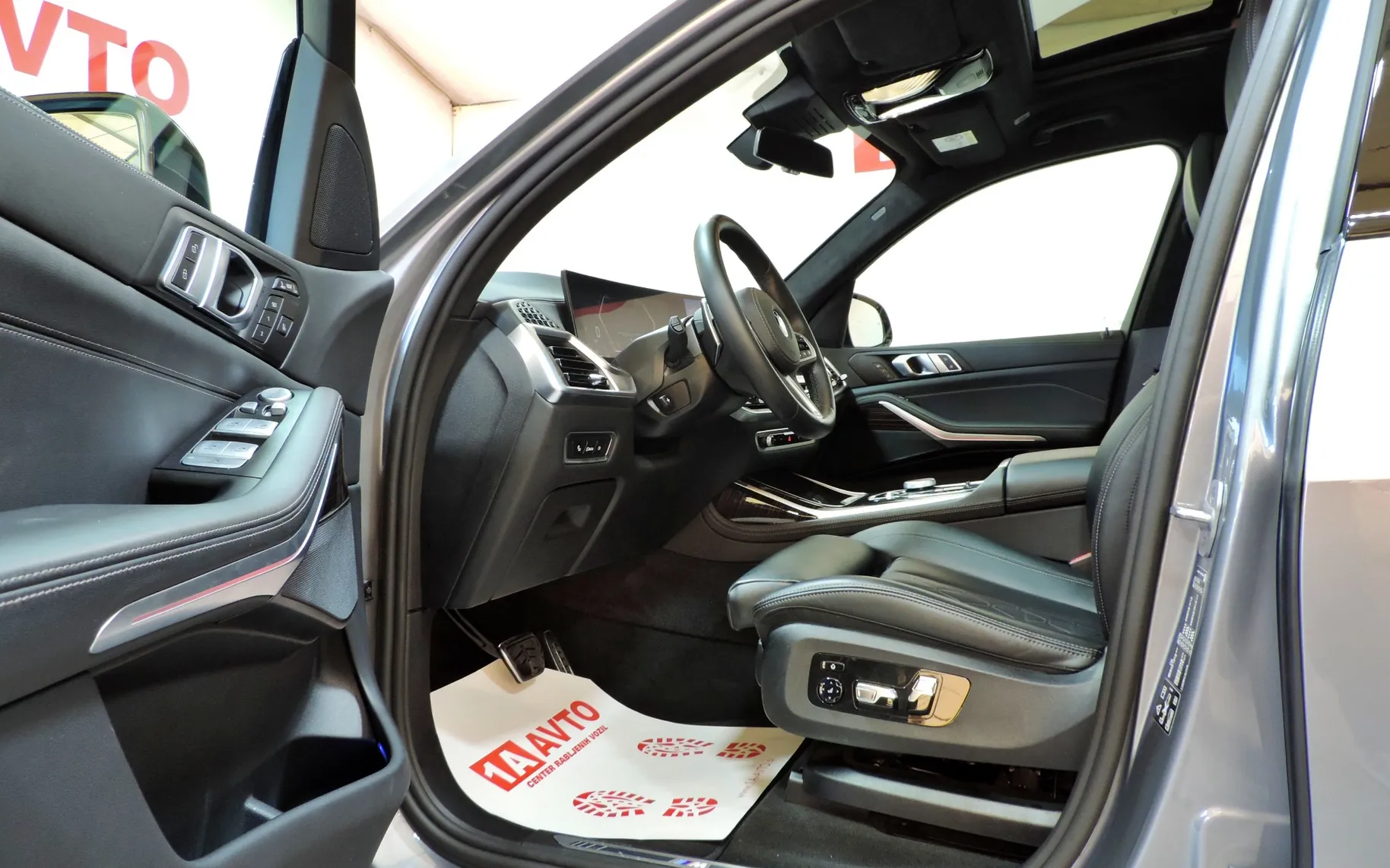 Zunanja slika - BMW serija X7 - X7 xDrive40d M SPORT SKY PANORAMA..... - 9
