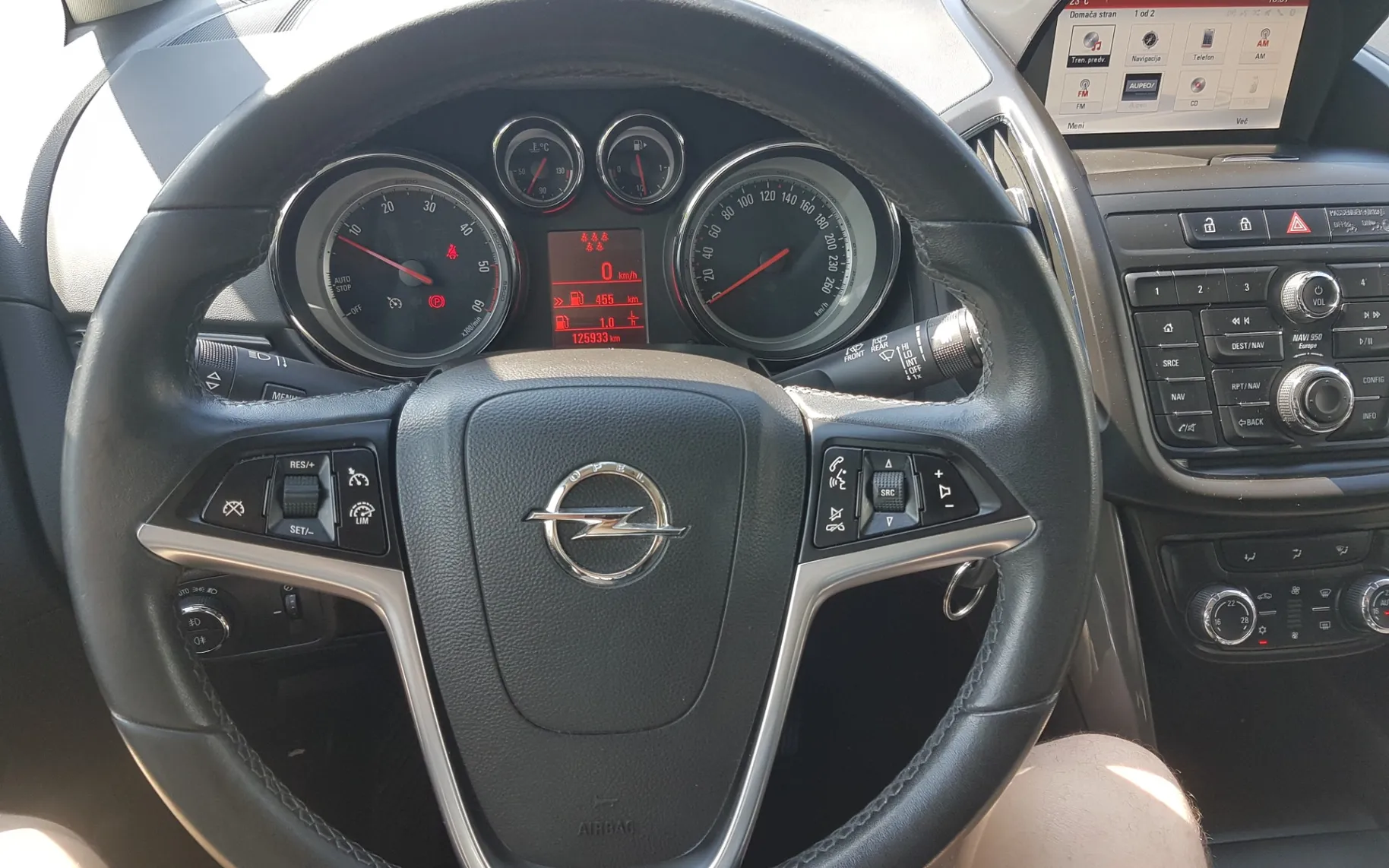 Zunanja slika - Opel Zafira - Tourer 1,6 CDTi Cosmo Start/Stop - 16