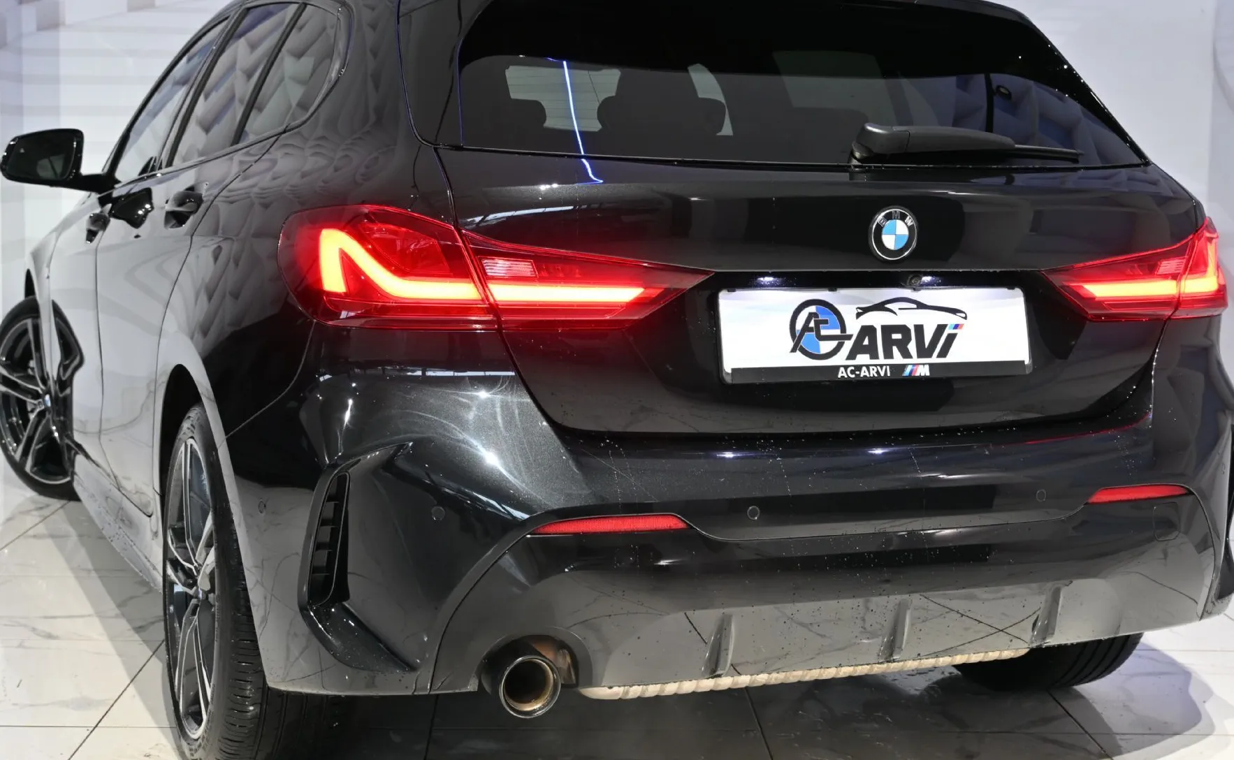Zunanja slika - BMW Serija 1 - : 118i-M.SPORT-LANE-HARMAN-LED-AMBIENT. - 6