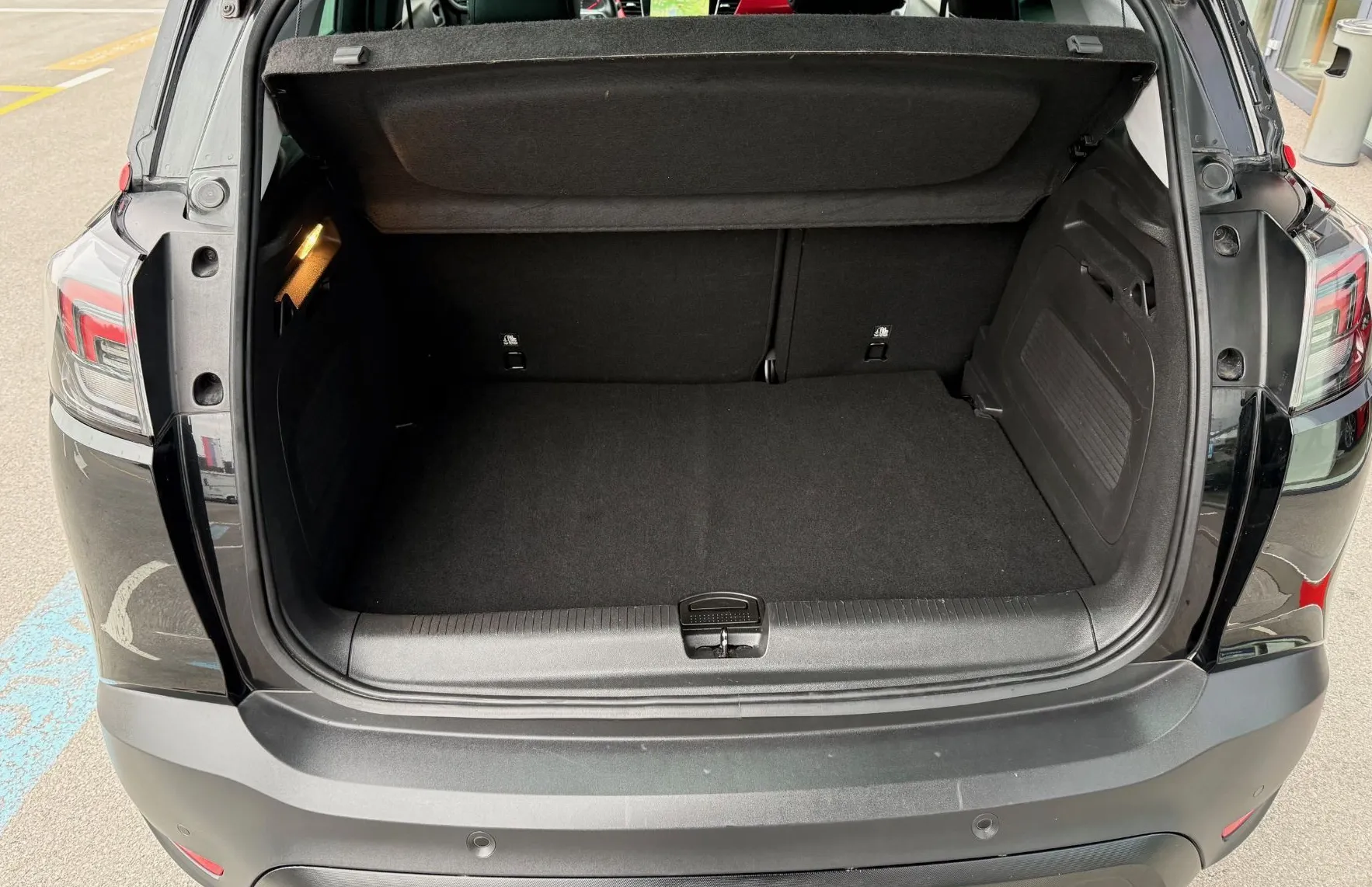Zunanja slika - Opel Crossland - 1.2 TURBO 96KW GS-Line - AVTOMATIK - ODLIČEN - 13