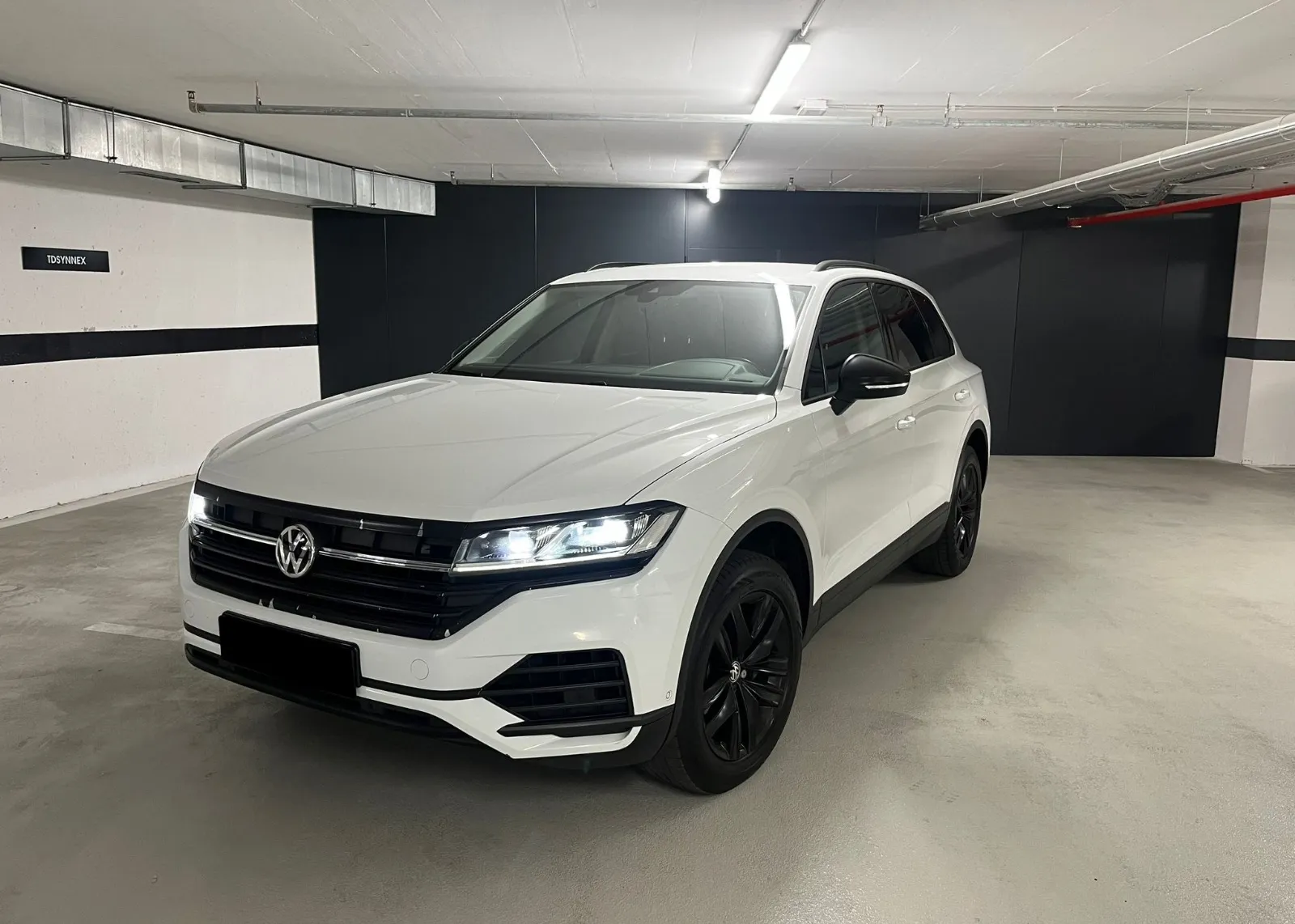 Zunanja slika - VW Touareg - V6 TDI - 4M - VLEČNA KLJUKA - SERVISNA KNJIGA - - 1