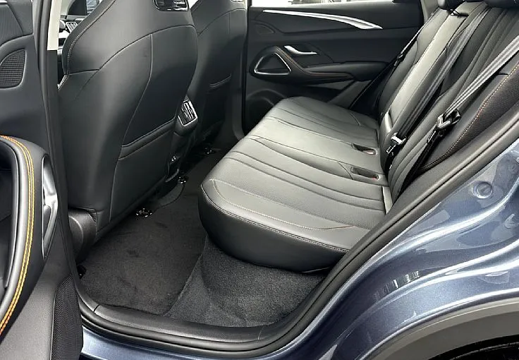 Zunanja slika - BYD Sealion 5 - DM i COMFORT PHEV - skupni doseg 992 km - 11