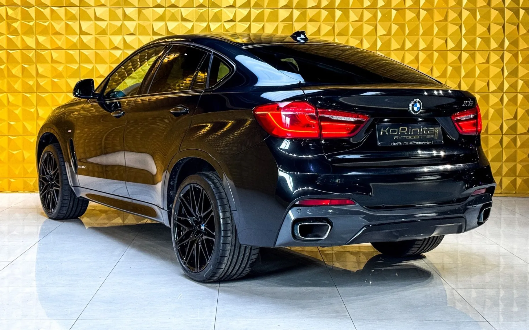 Notranja slika - BMW serija X6: - xDrive30d M Sport-LED-VIRTUAL-KAMERA-HEAD UP... - 9