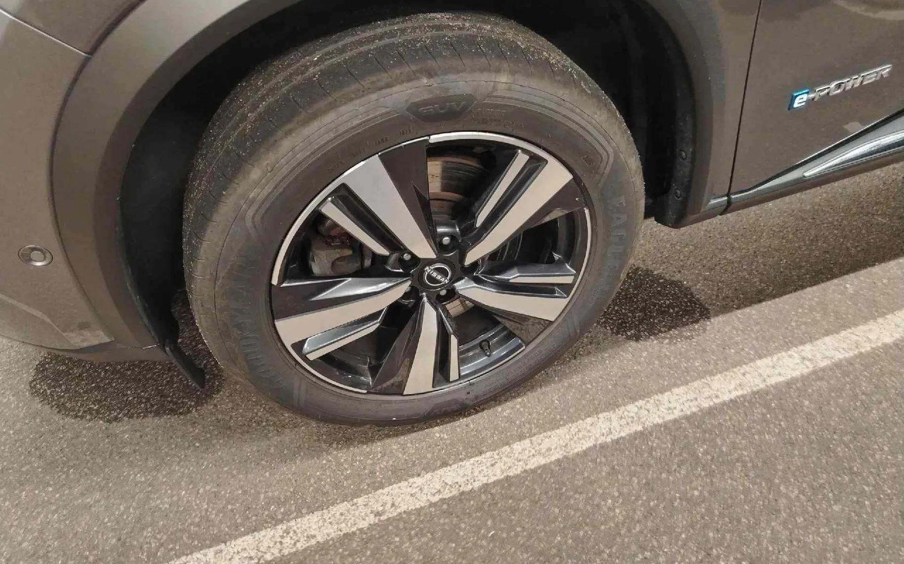 Zunanja slika - Nissan X-Trail - Tekna 4x4 1.5 157KW.NEMŠKI+4ALU.LED.USNJE.PANORAMA - 14