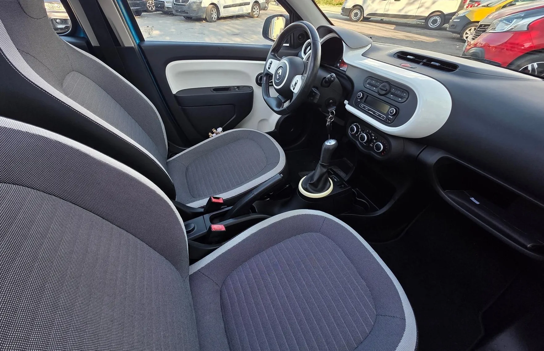 Zunanja slika - Renault Twingo - SCe 70 LIMITED PANORAMA-KLIMA-KOT NOV - 12