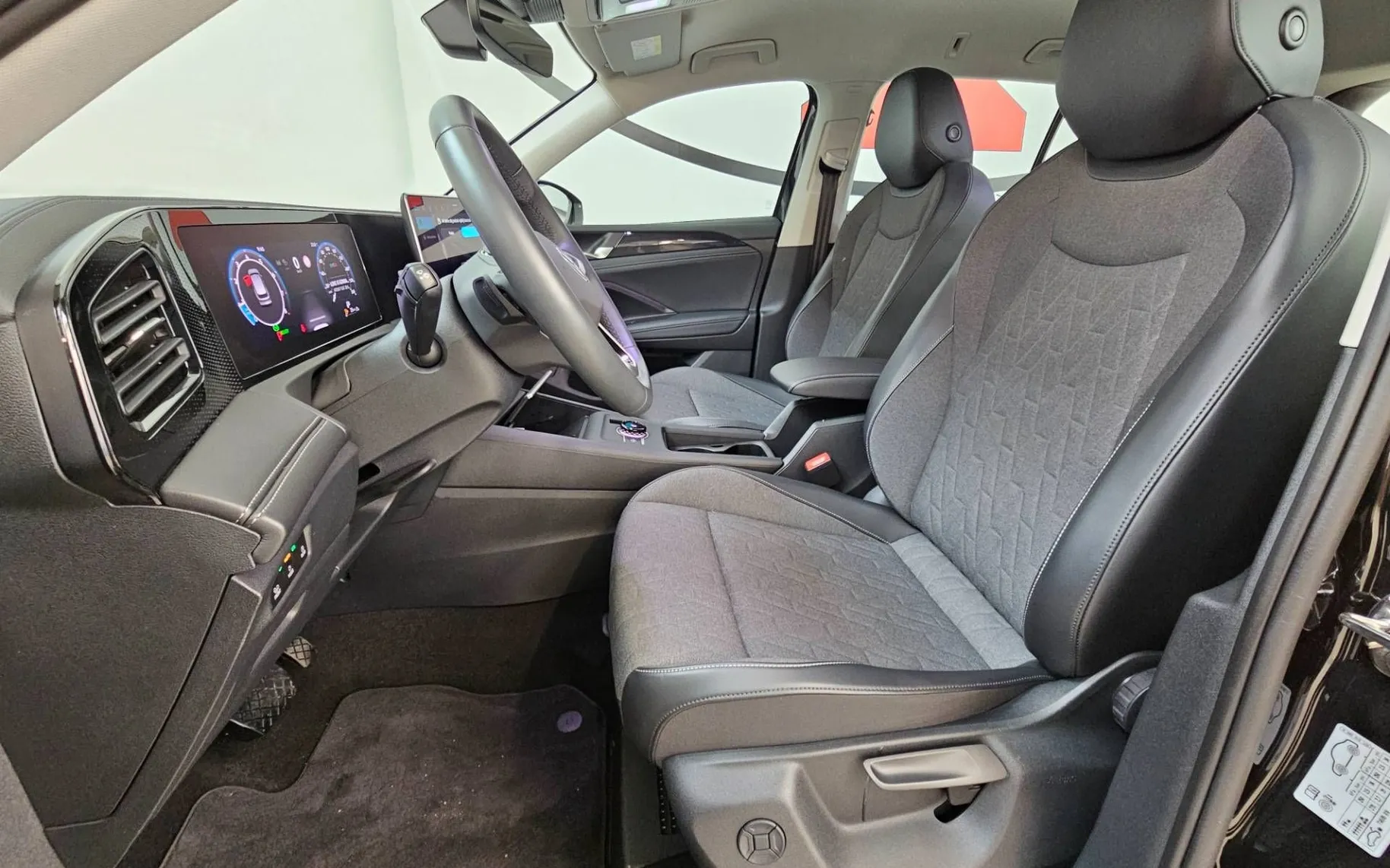 Zunanja slika - Volkswagen Tiguan - 1.5 eTSI BMT DSG - 5