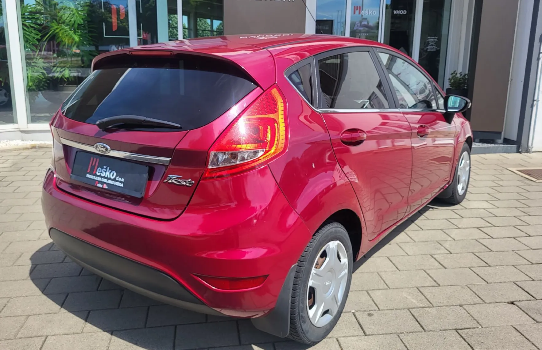Zunanja slika - Ford Fiesta - 1.4 16V slo-1last-acc-tempomat-el.paket-servisiran - 4