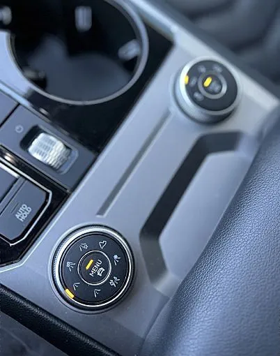Zunanja slika - Volkswagen Touareg - V6TDI BMT R-Line210KW-RADAR-ZRAČNO-KAMERA-VIRTUAL - 11