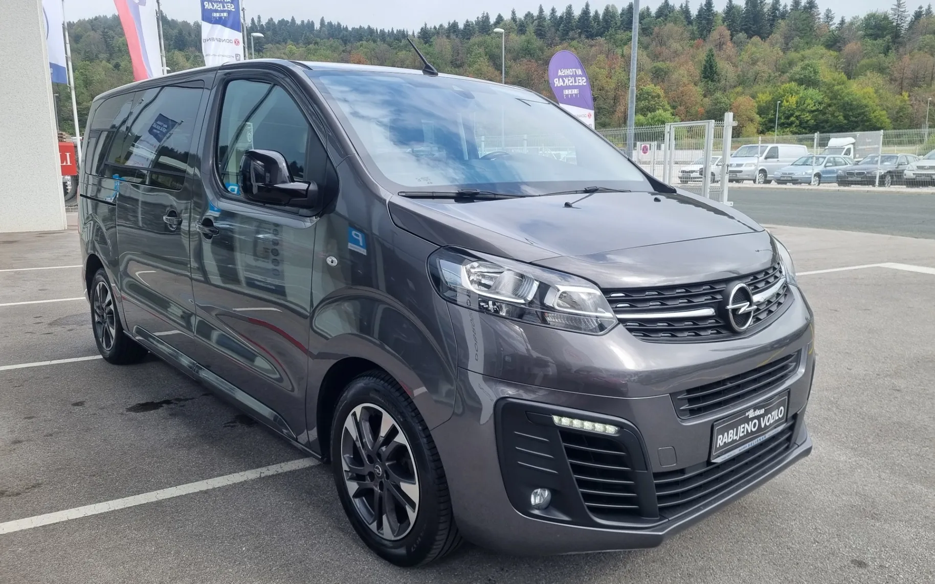 Zunanja slika - Opel Zafira - Life 2.0d M - 8 sedežev + VLEČNA KLJUKA - 11
