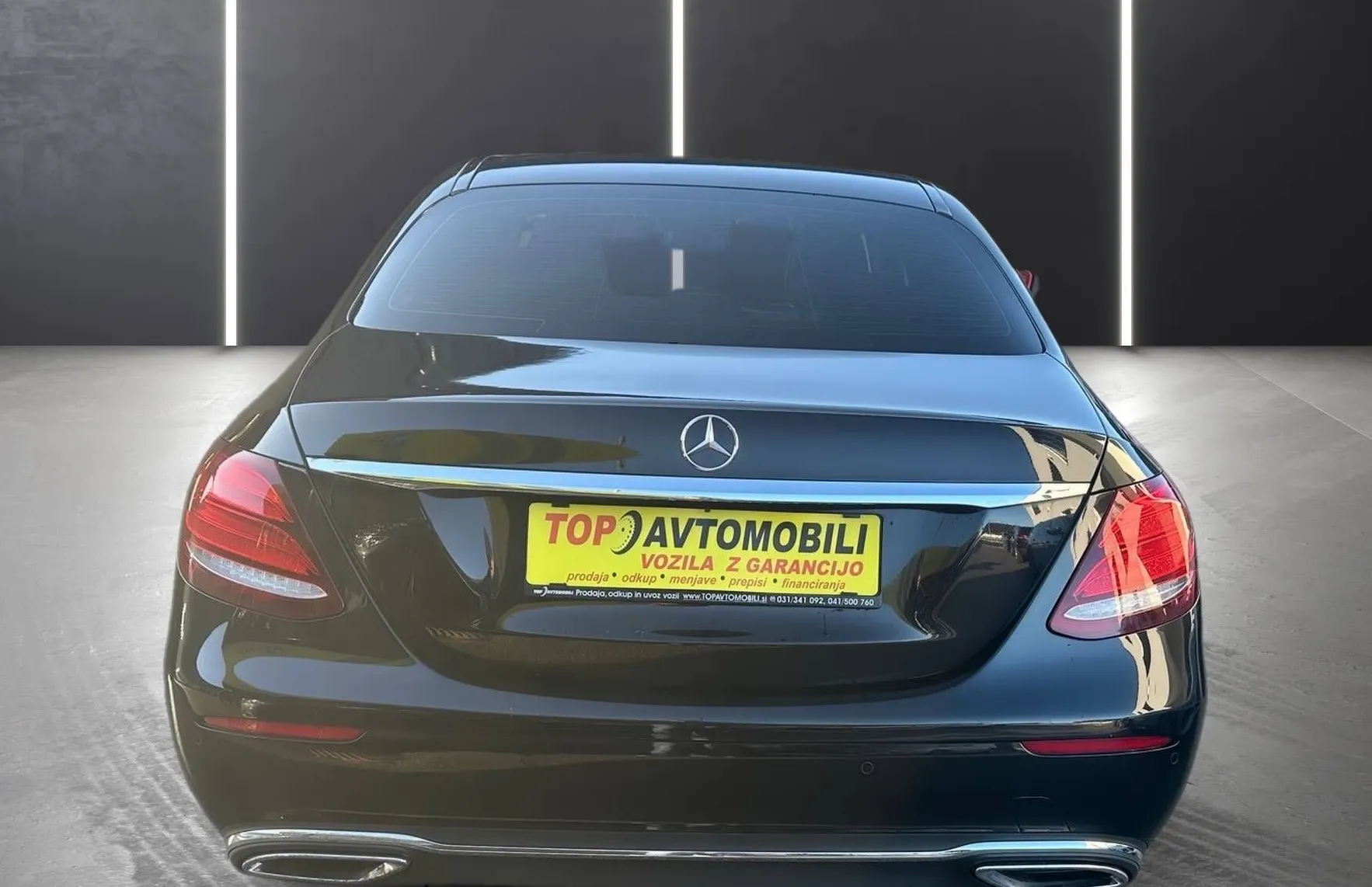 Zunanja slika - Mercedes-Benz E-Razred - E 220 d FULL LED TEMPOMAT NAVI 360 KAMERA PDC ... - 7