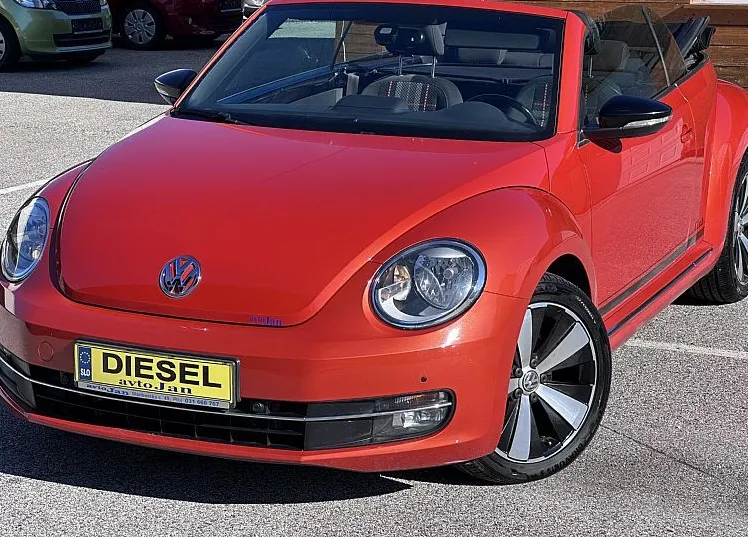 Zunanja slika - VW Beetle - 2.0 TDI Cabrio avt. Club 110  150 - 1