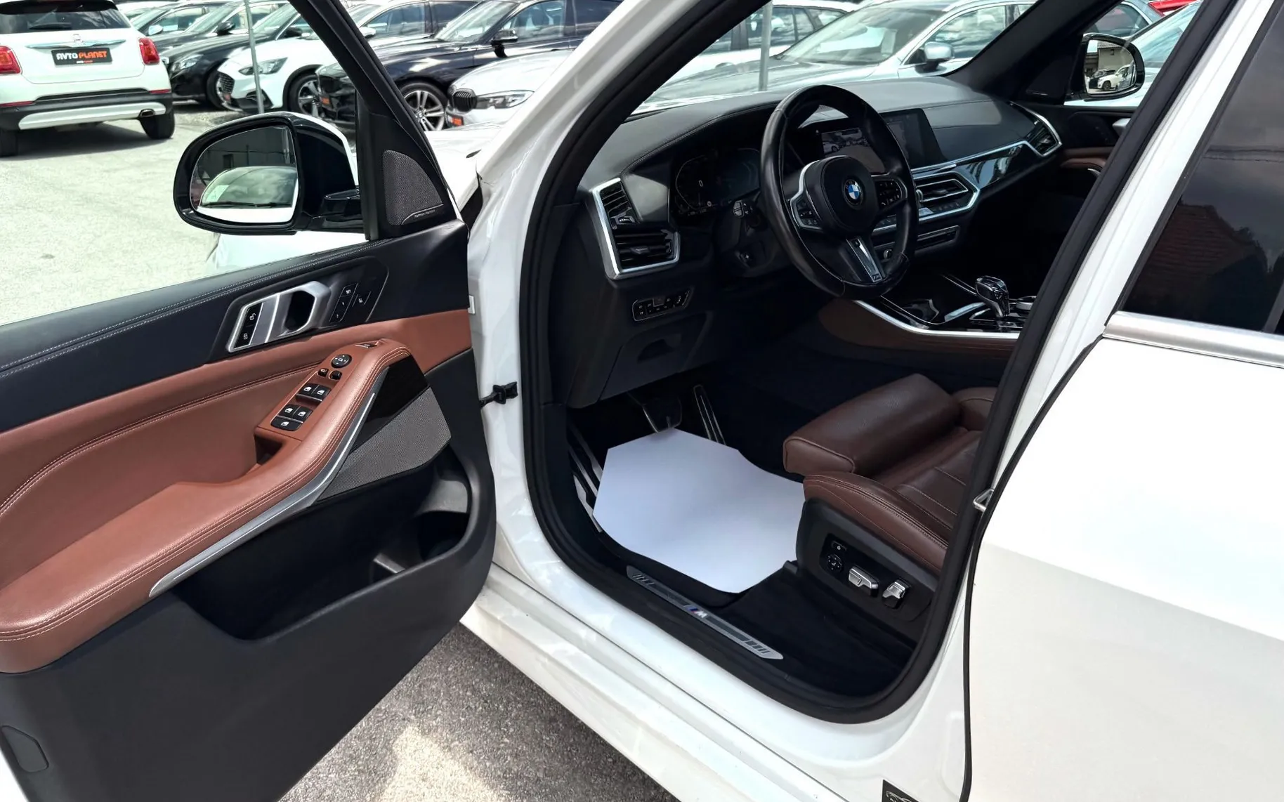 Zunanja slika - BMW X5 - serija : xDrive30d M-SPORT SLO FULL LED ZRAČNO ACC ALU21 - 12