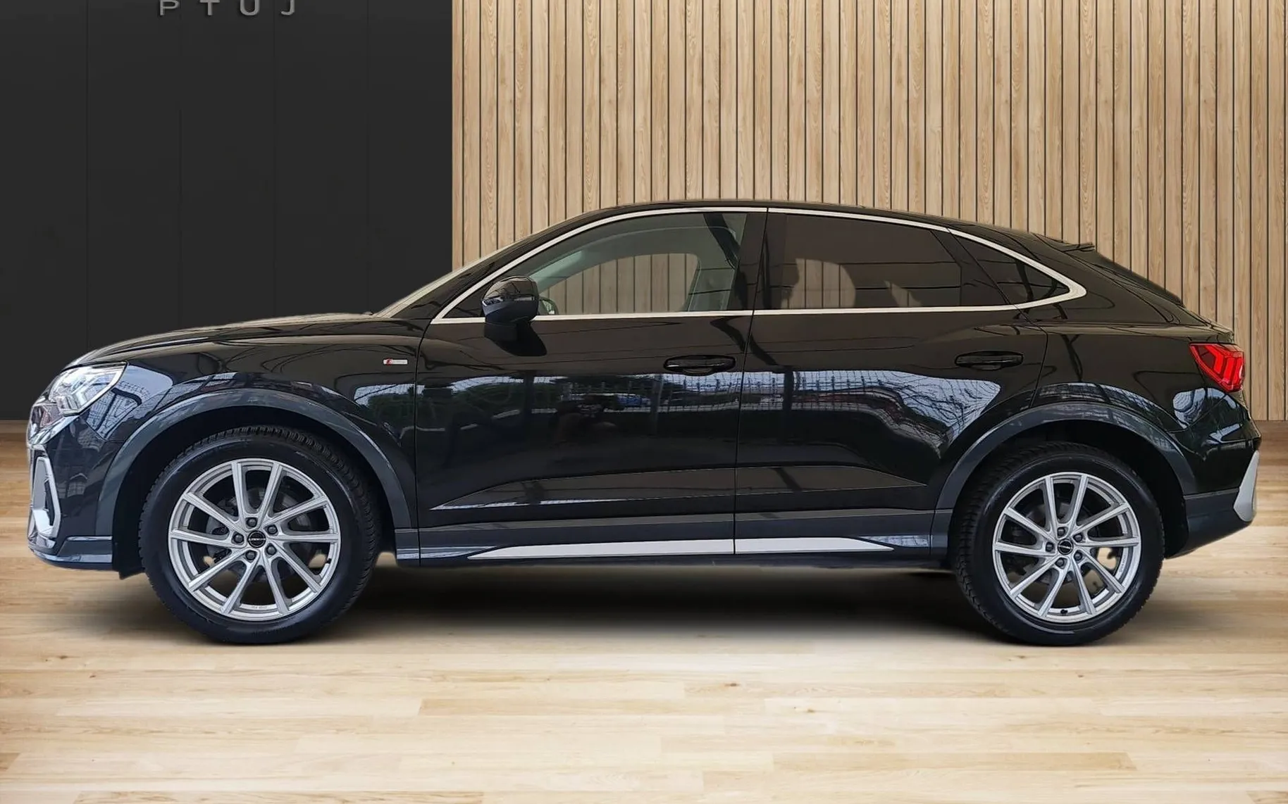 Zunanja slika - Audi Q3 Sportback - 35 TFSI S line S tronic  Matrix   Virtual   Kamera - 6