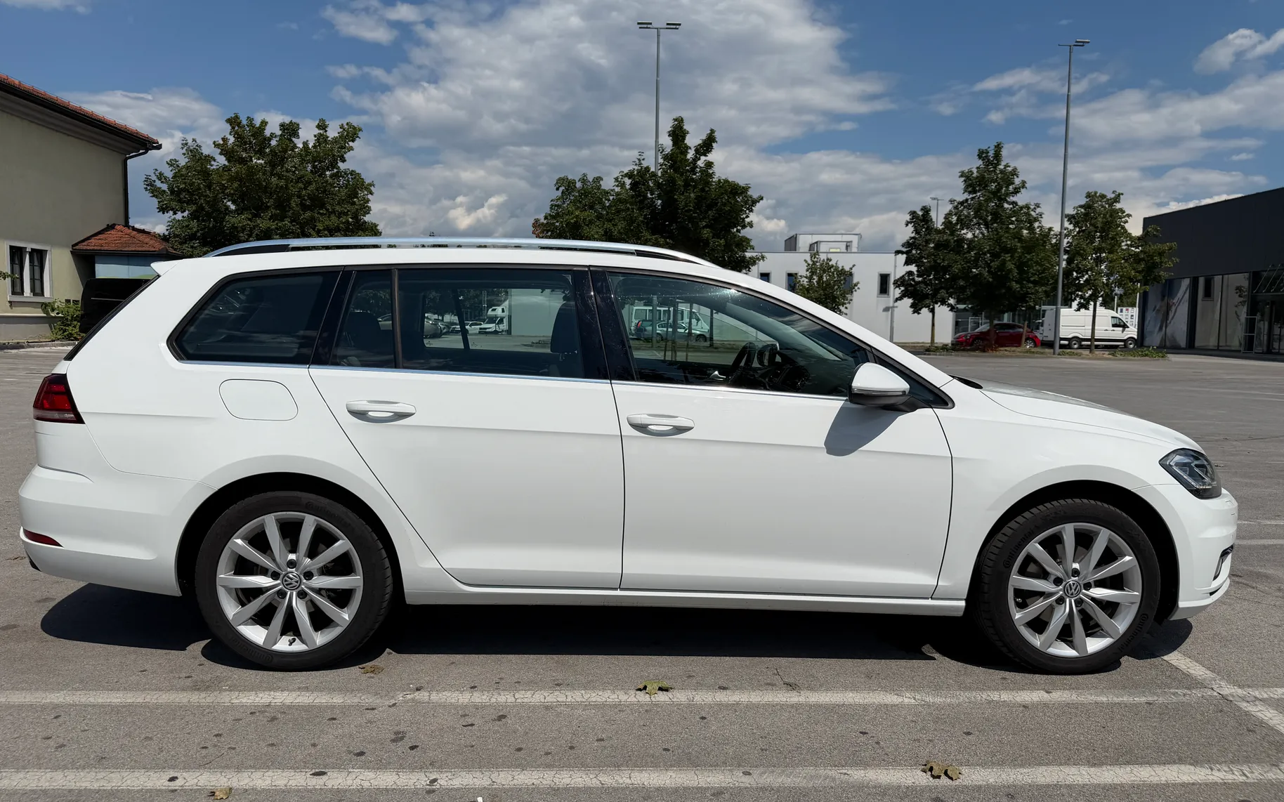 Zunanja slika - Volkswagen Golf - Variant 2,0 TDI BMT Highline DSG - 4