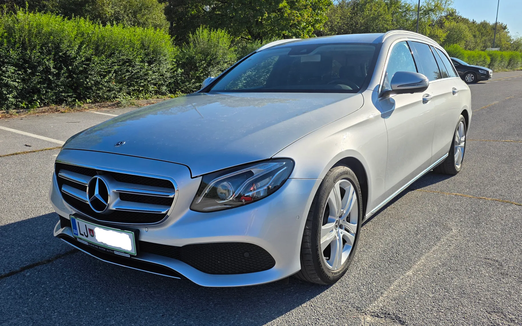 Zunanja slika - Mercedes-Benz E-Razred - E 220 dT - 1