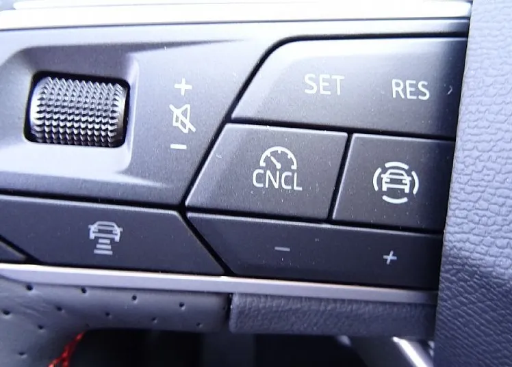 Zunanja slika - Seat Leon - 1.5 TSI 85KW FR - VLEČNA KLJUKA - - 14