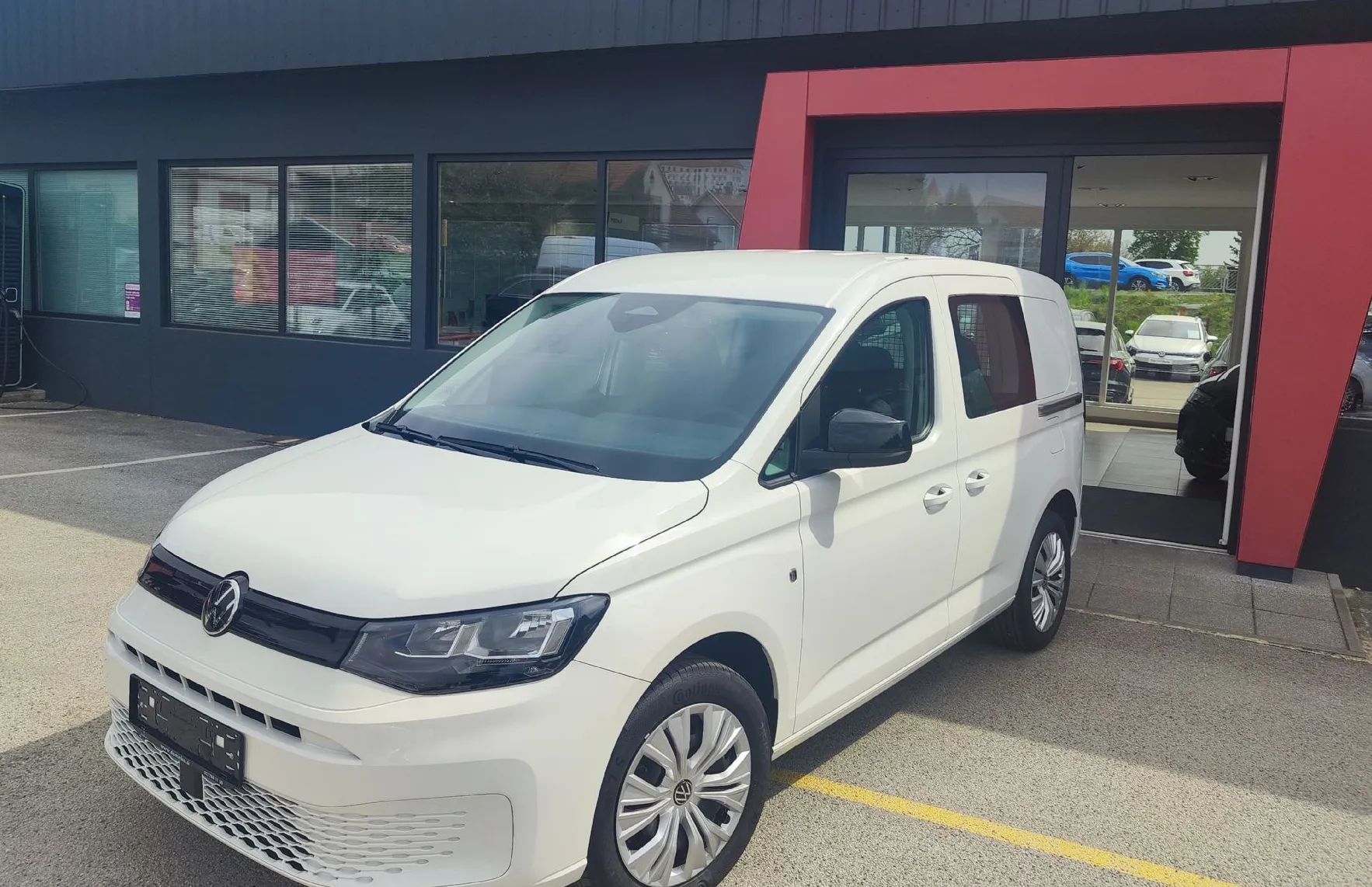 Zunanja slika - Volkswagen Caddy - 2.0 TDI KRPAN - 1