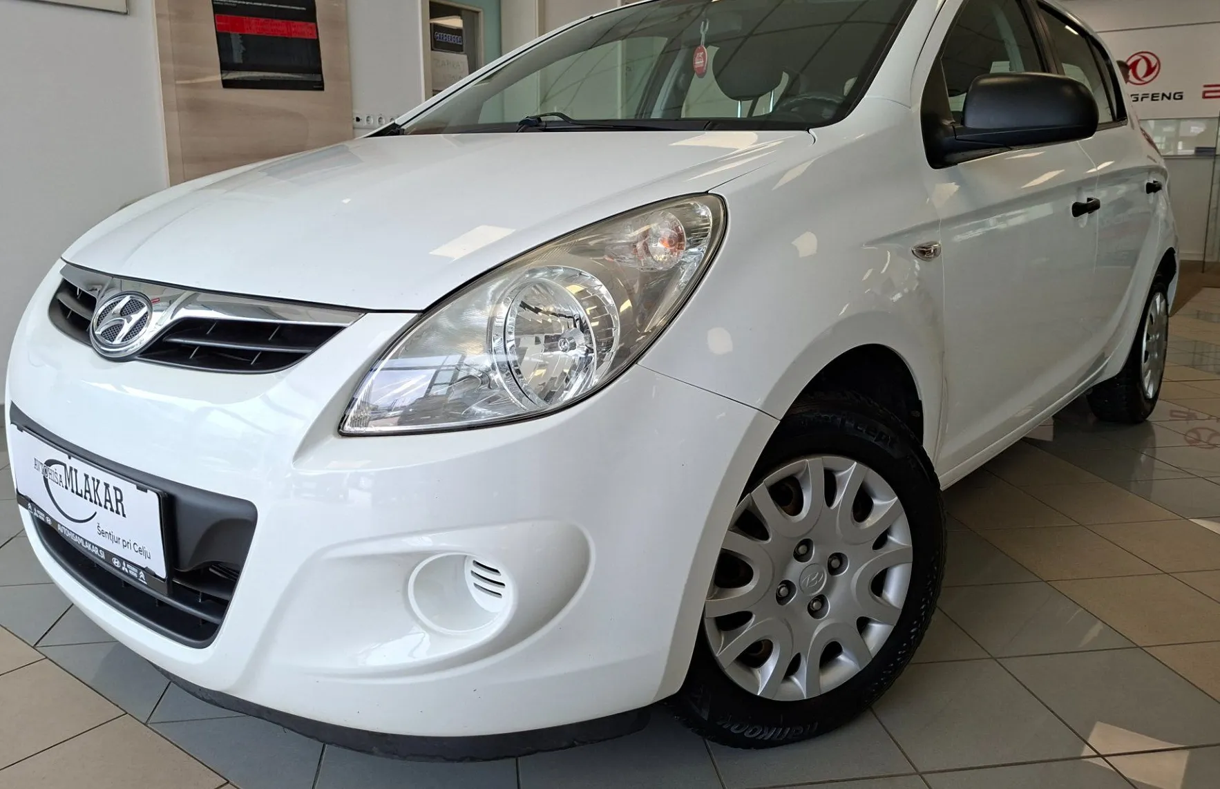Zunanja slika - Hyundai i20 - 1.2 Dynamic-HITRI KREDIT-ODLIČEN- - 2