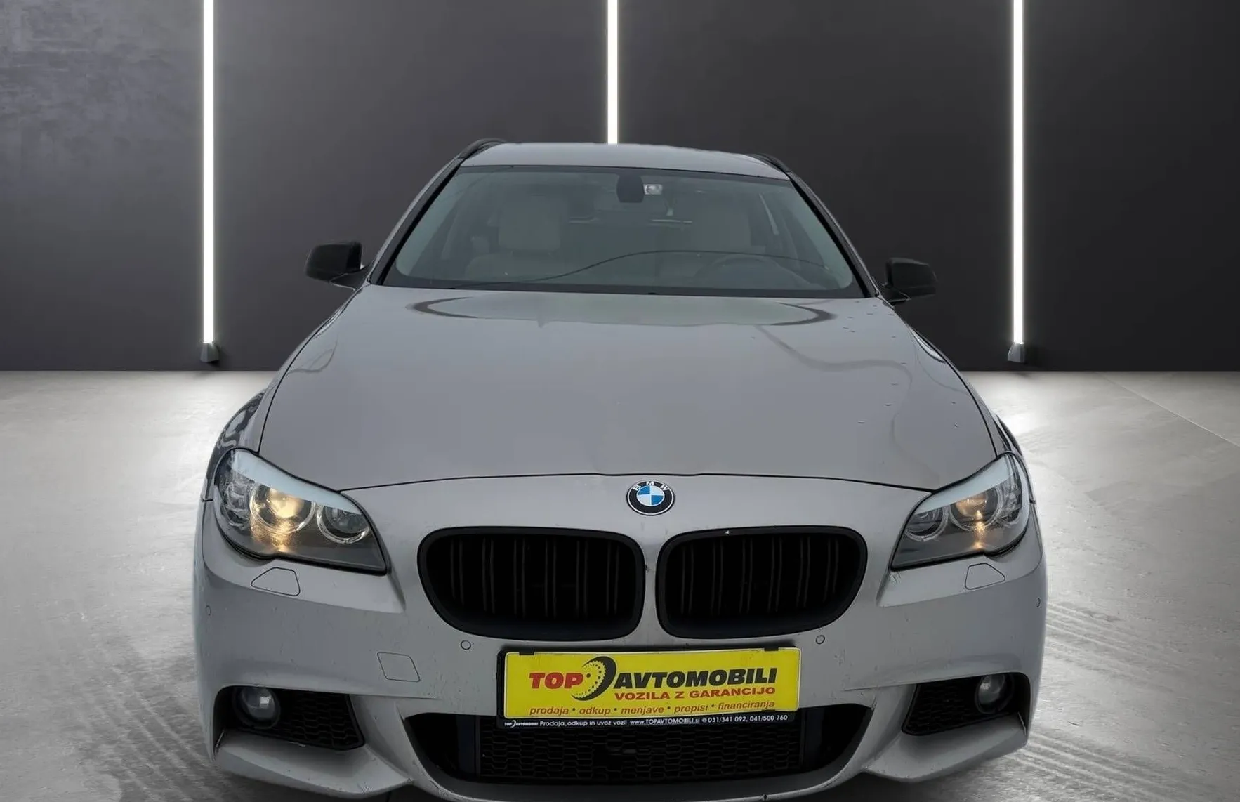Zunanja slika - BMW Serija 5 - Touring: 520d M PAKET BI-XENON NAVI TEMP PDC USNJE - 9