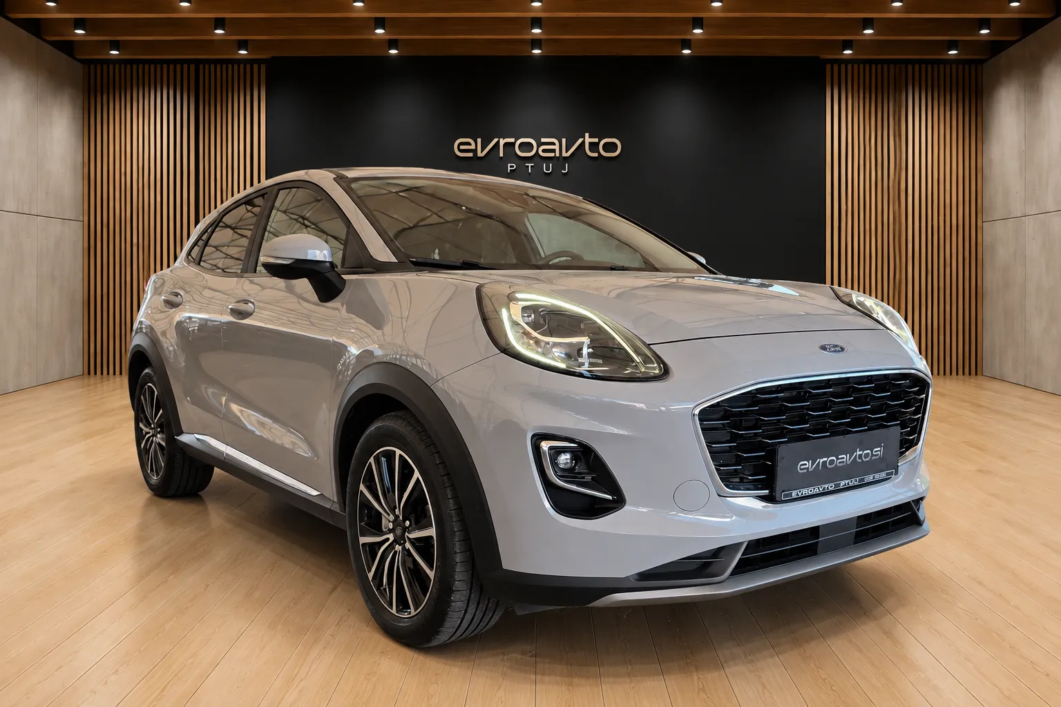 Notranja slika - Ford Puma - 1.0 EcoBoost Titanium-1.Lastnica-SLO-Zim.gume - 7