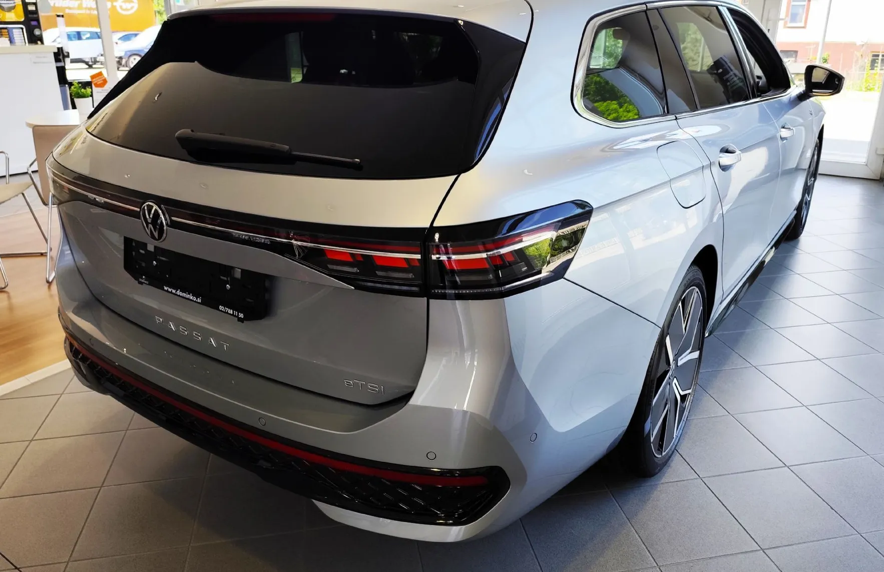 Zunanja slika - Volkswagen Passat - Variant 1.5 eTSI 4JOY DSG 110kW - 4