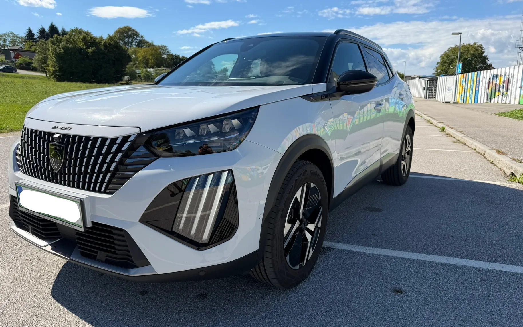 Zunanja slika - Peugeot 2008 - 1,2 PureTech 130 S&S GT + kom. zimskih gum - 1