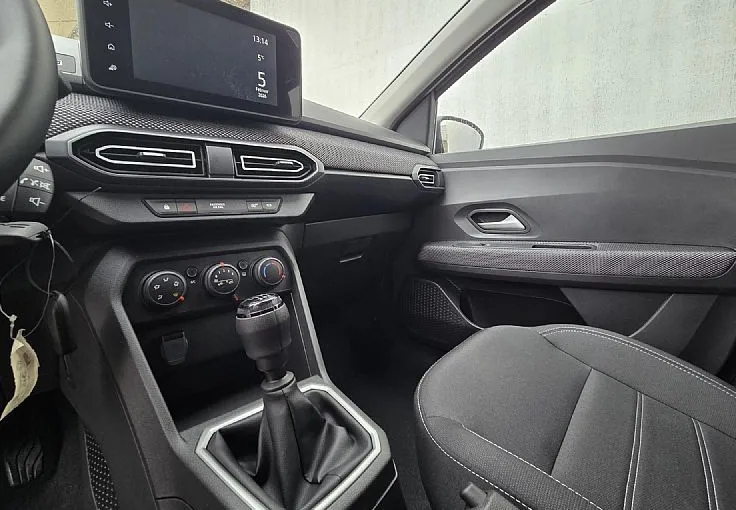 Zunanja slika - Dacia Jogger - Expression 110+ Paket Varnost+4 leta servisov - 7