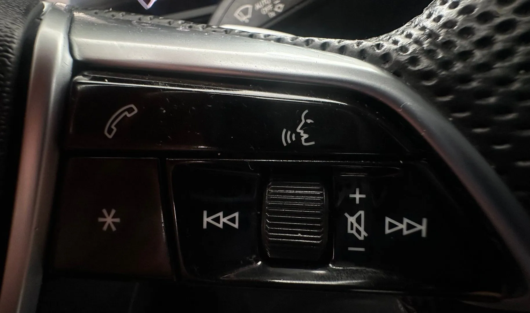Zunanja slika - Audi e-tron - 55 quattro S line.NEMŠKI+4ALU.KAMERA.USNJE.KLJUKA - 15