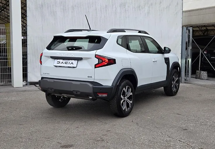 Zunanja slika - Dacia Duster - Expression hybrid-G 150 4x4 + Paket Zima - 5