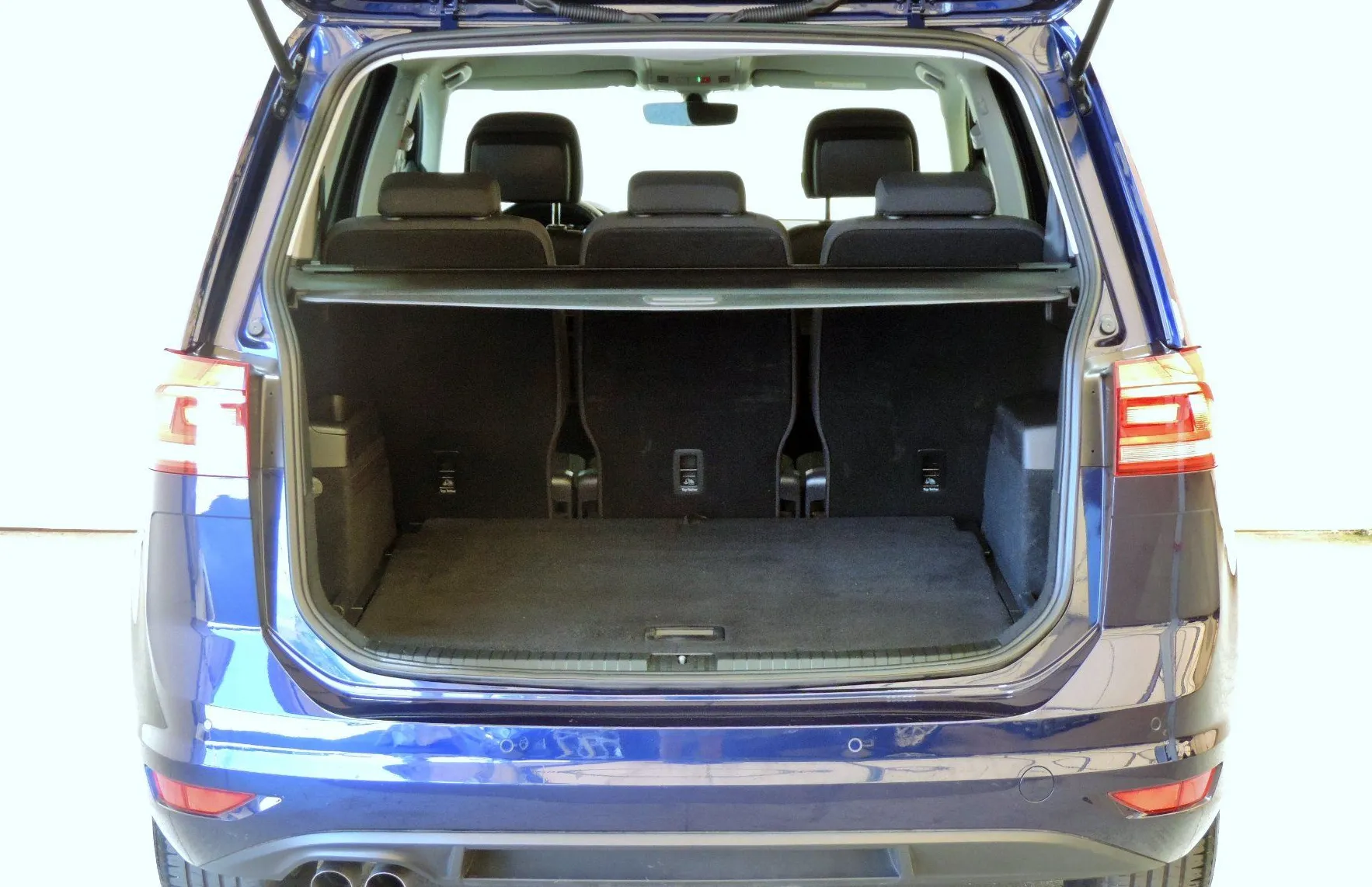 Zunanja slika - VW Touran - 2.0 TDI BMT  DSG KAMERA-ACC - 20