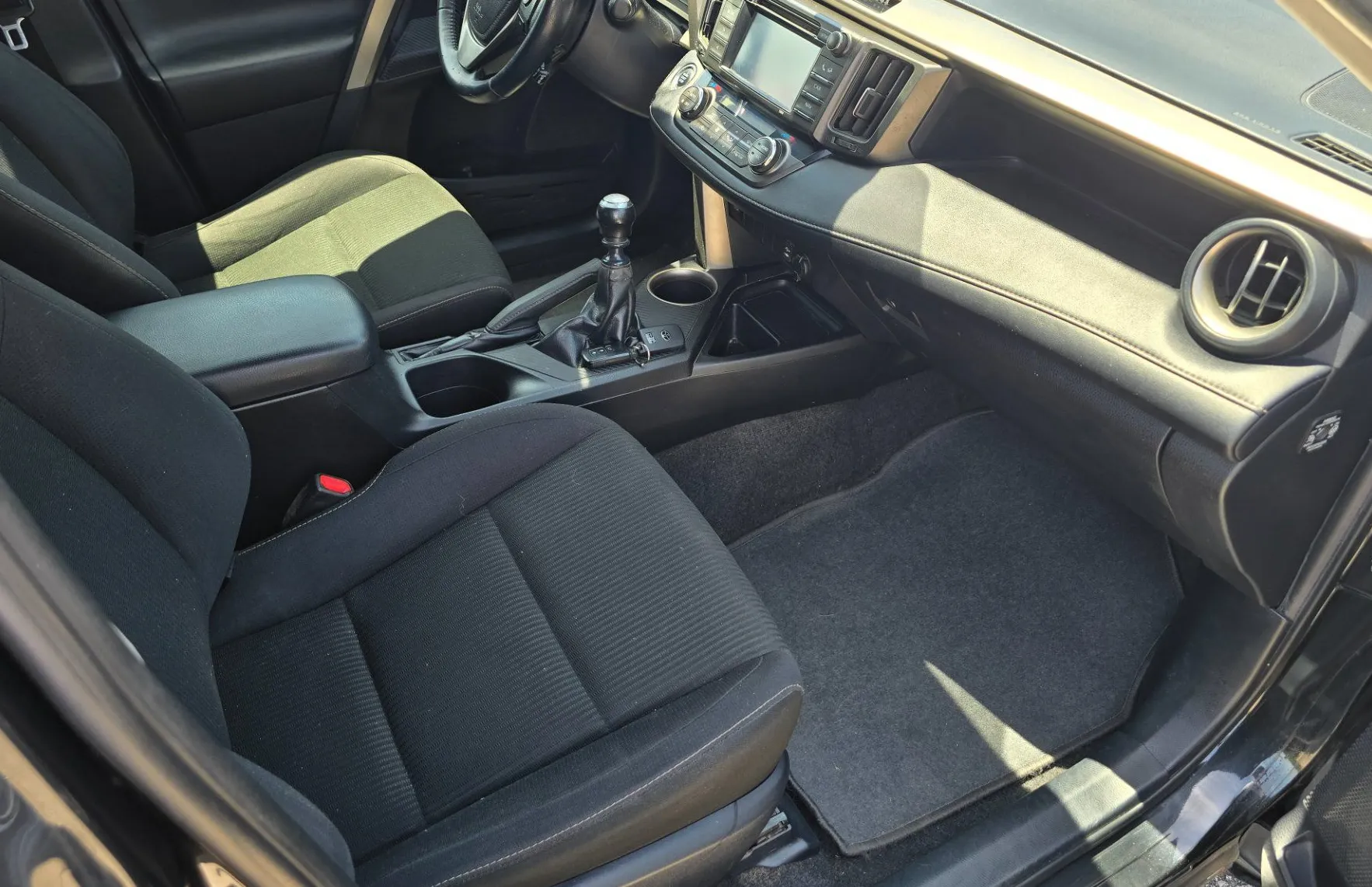 Zunanja slika - Toyota RAV4 - 2.0 D-4D 4x4 Elegant - 14