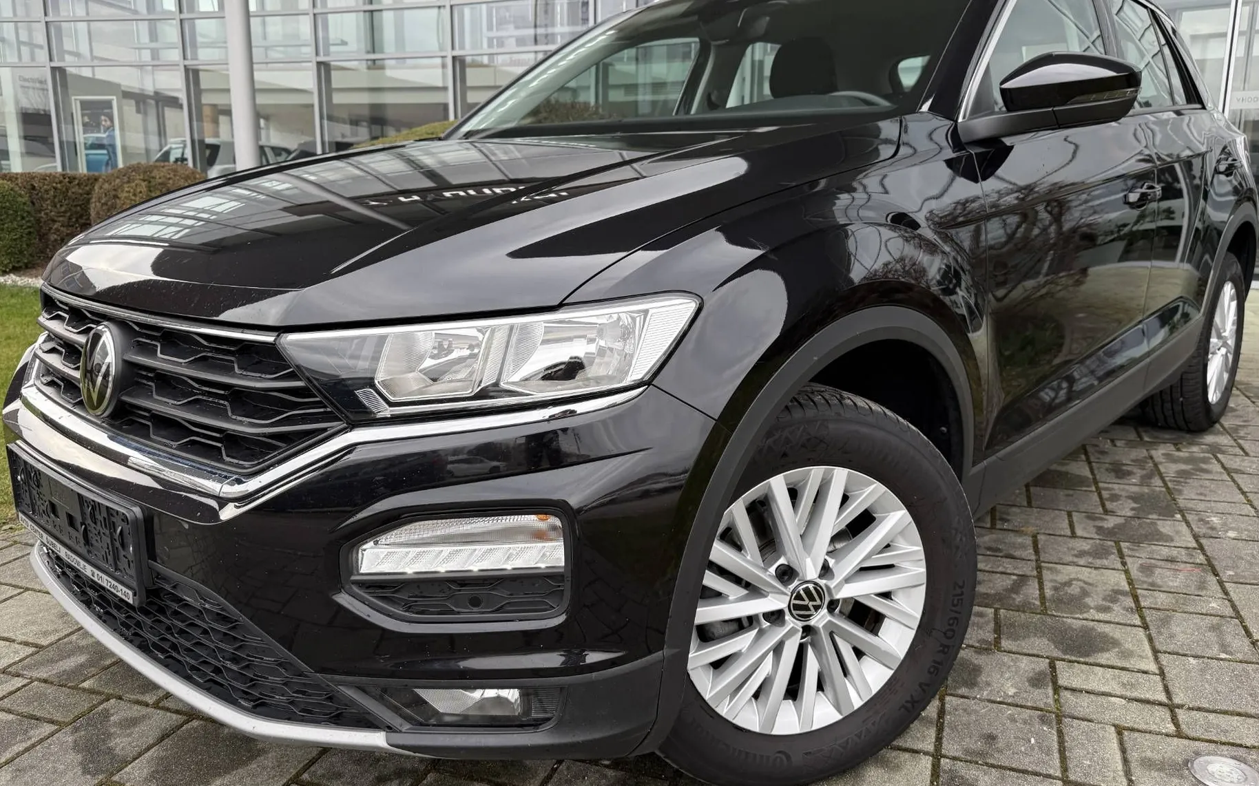 Zunanja slika - VW T-Roc - 2.0 TDI SCR Style 116 NAVI  KAM  ACC. - 1