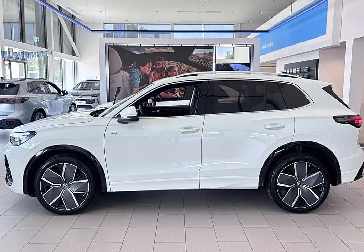 Zunanja slika - Volkswagen Tiguan - R-Line 4JOY 2.0 TDI DSG - MOŽNO NAROČILO - - 3