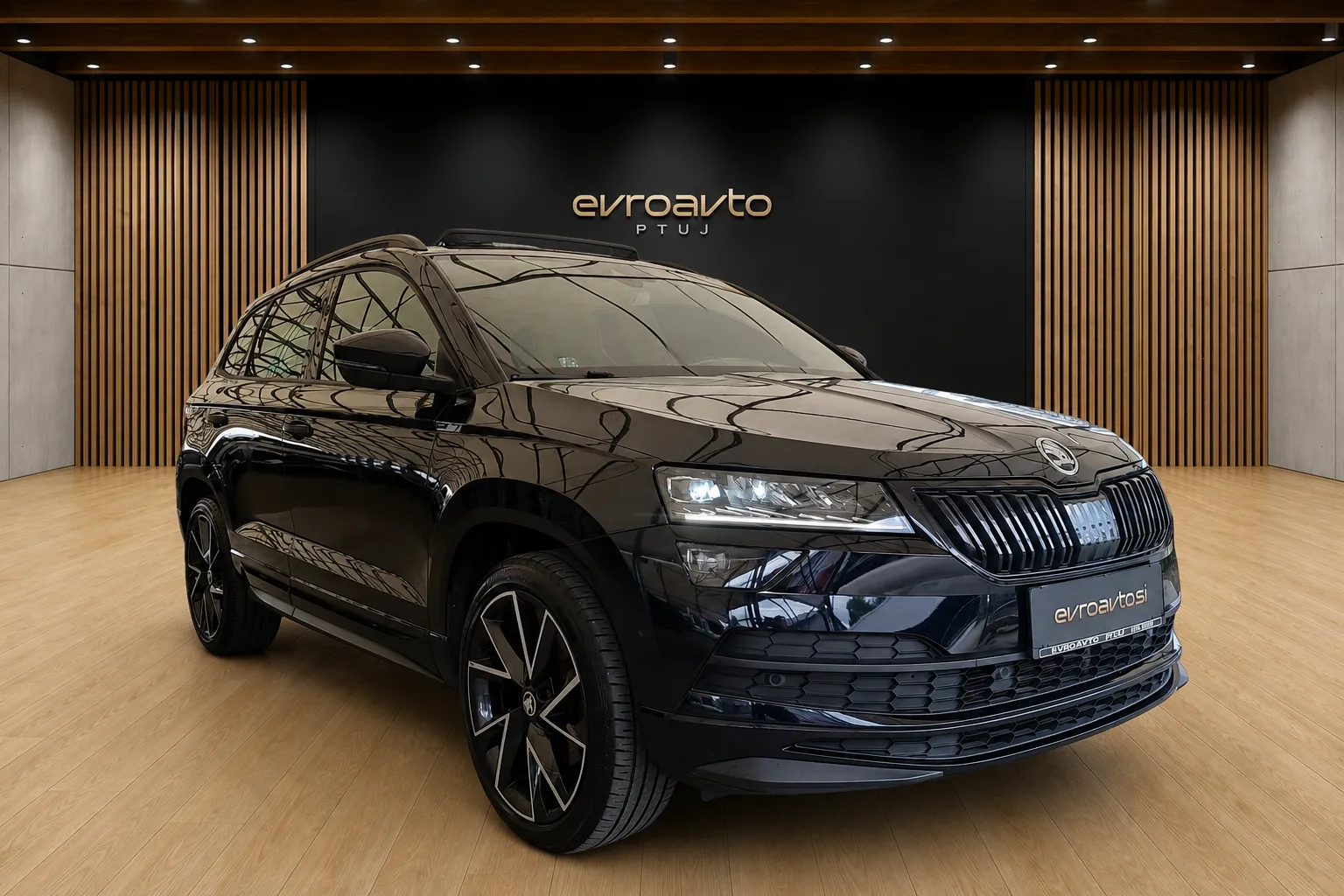 Zunanja slika - Škoda Karoq - 4x4 2.0 TDI Sportline DSG•Matrix•Panorama - 6