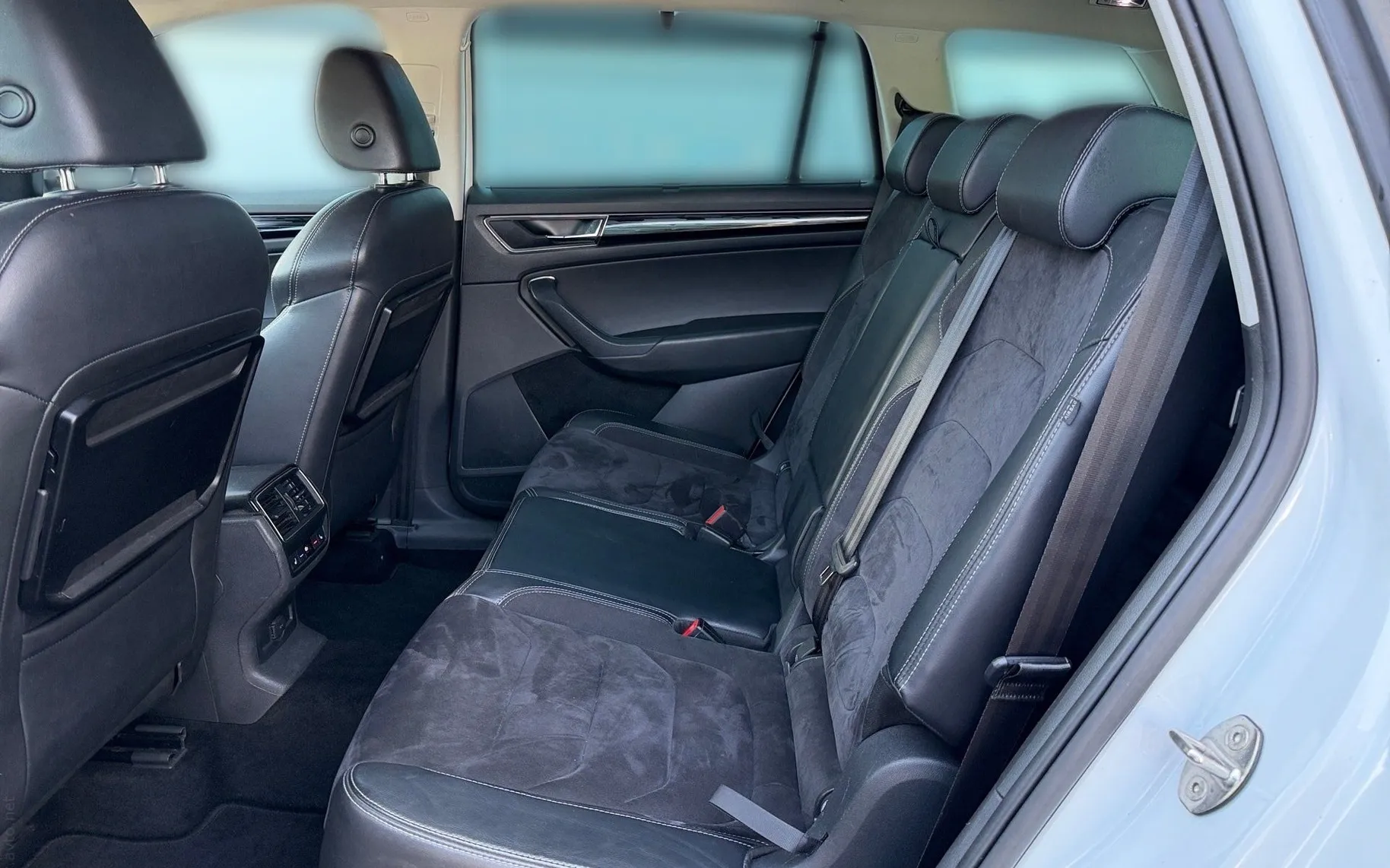Notranja slika - Škoda Kodiaq - 4x4 2.0 TDI Style DSG-SLO-7 SEDEŽEV-360 KAMERA-P.. - 11