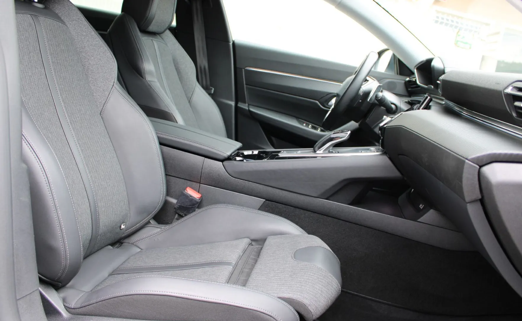 Zunanja slika - Peugeot 508 - SW 1.5 BlueHDi 130 S S Allure EAT8-LED-VIRTUAL-KAM - 13