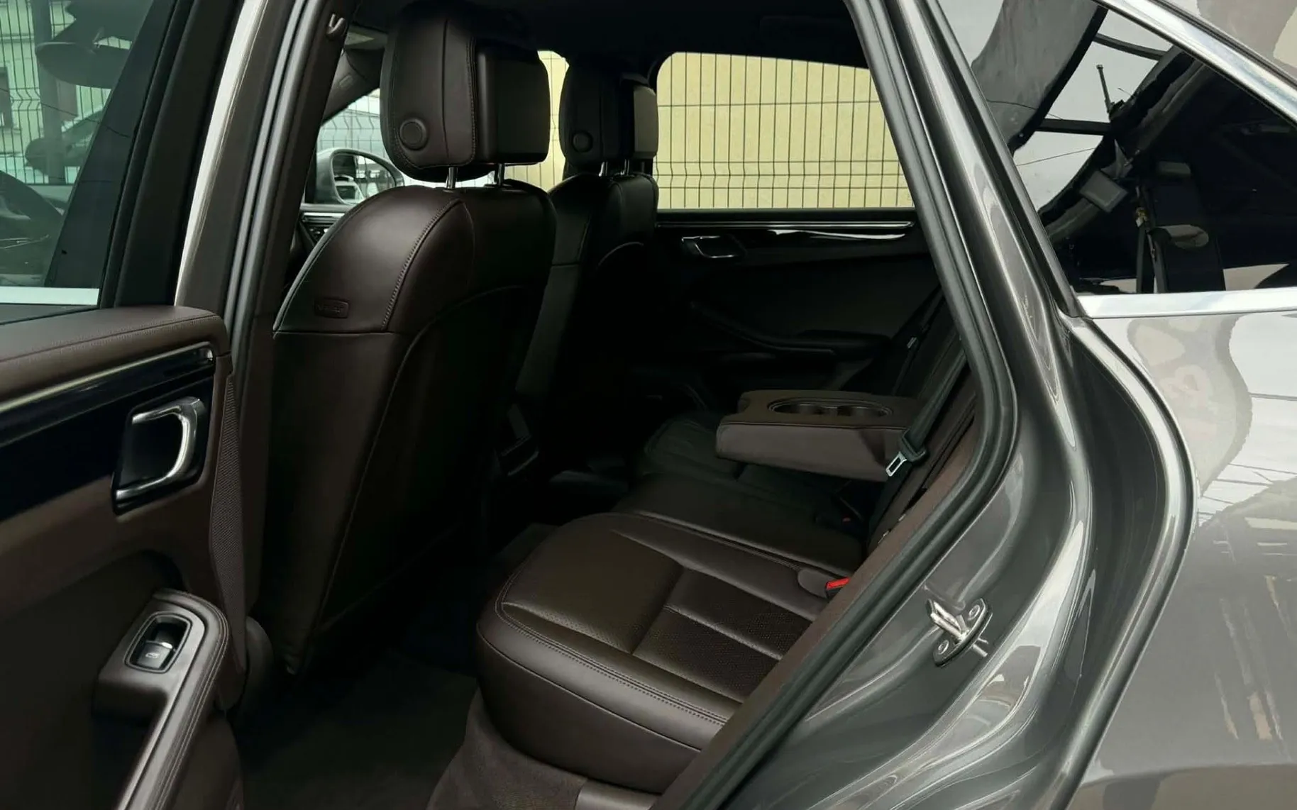 Notranja slika - Porsche Macan - 3.0 V6 S Diesel-ZRAČNO-HLAJENJE-168.000km-BOSE-F.. - 10