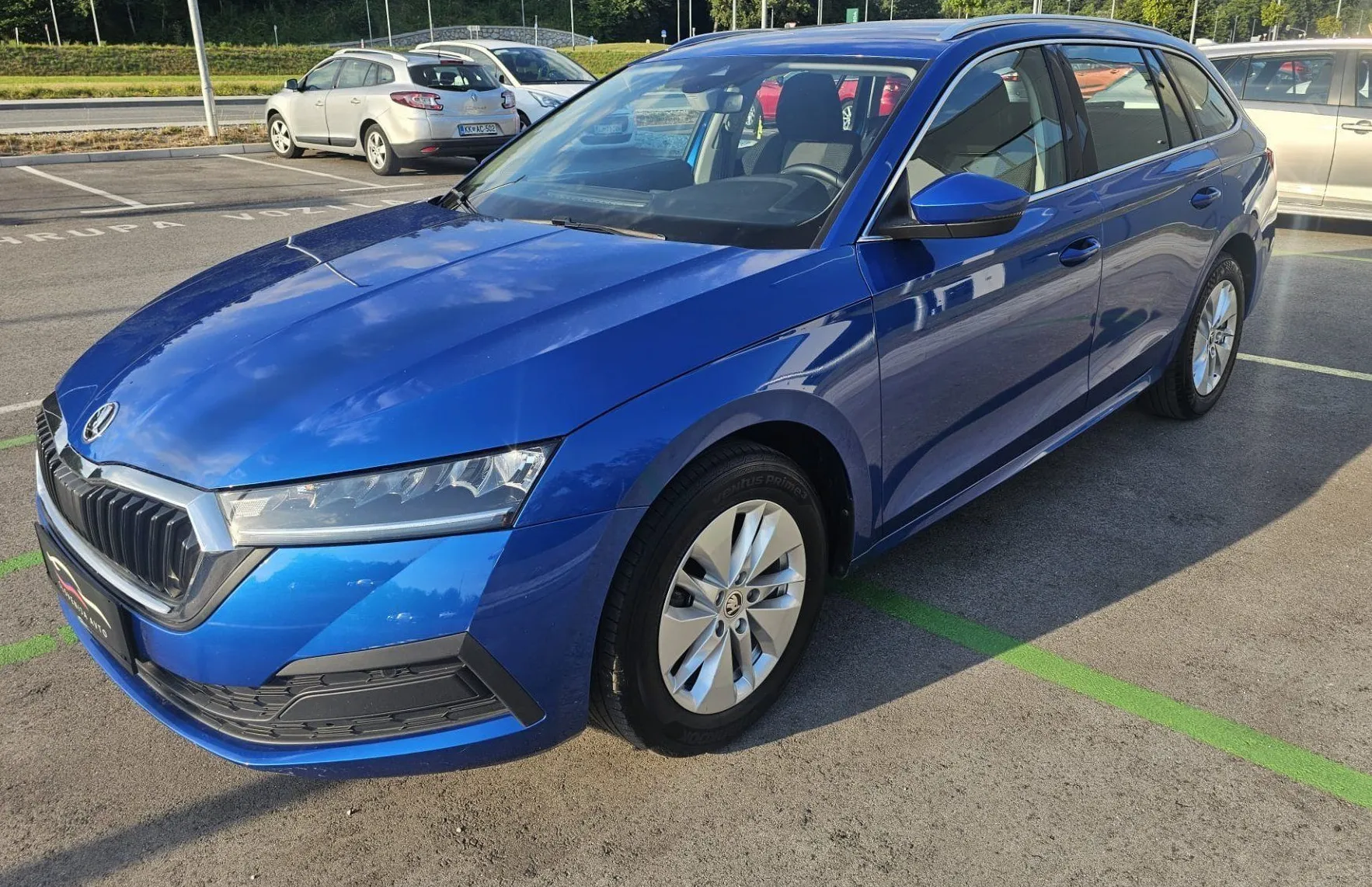 Zunanja slika - Škoda Octavia - Combi 2.0TDI Ambition DSG|FuLED|alu|wirtual|kamera - 1