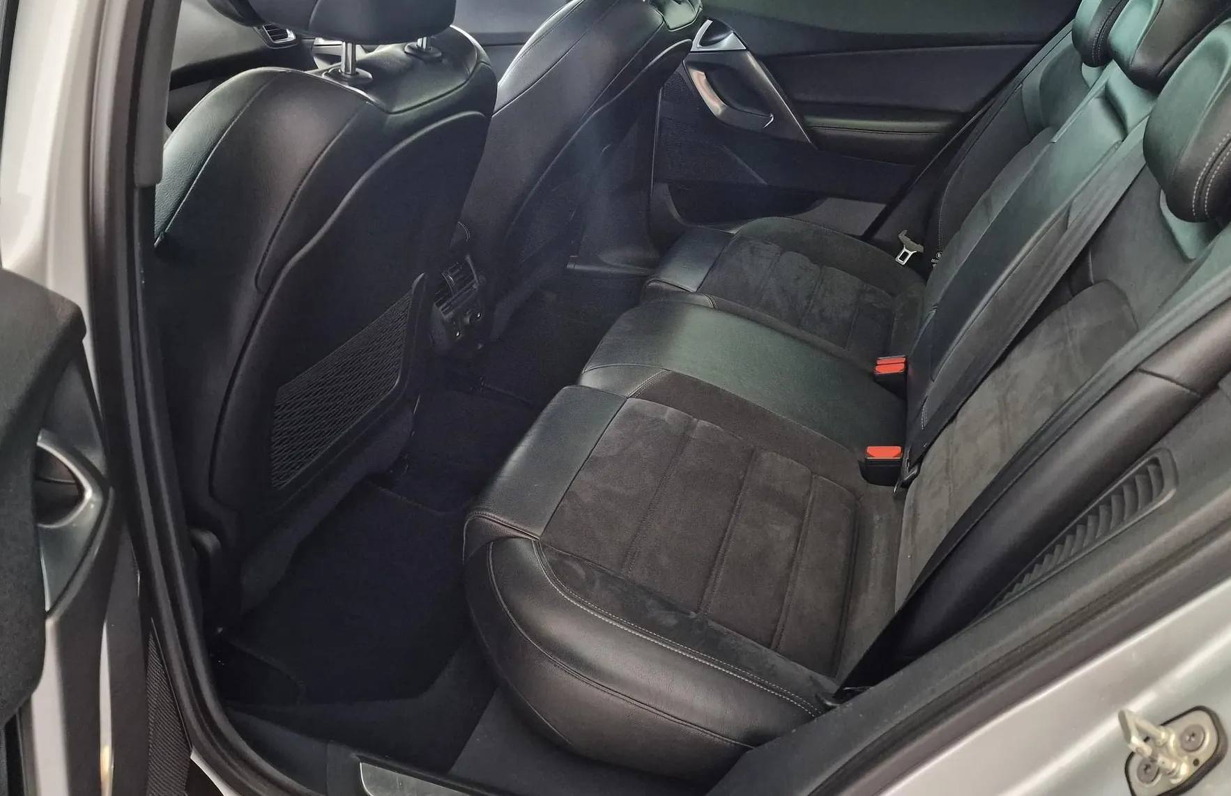 Zunanja slika - Citroën DS5 - Hybrid4 KEYLESS|NAVI|KAMERA|PANORAMA|TEMPOMAT - 11