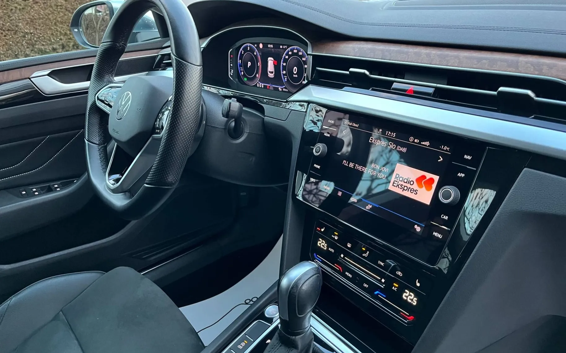 Notranja slika - Volkswagen Arteon Shooting Brake - 2.0 TDI avt.-1 LASTNIK-LED.-VIRTUAL-ALU-ODLIČEN - 9