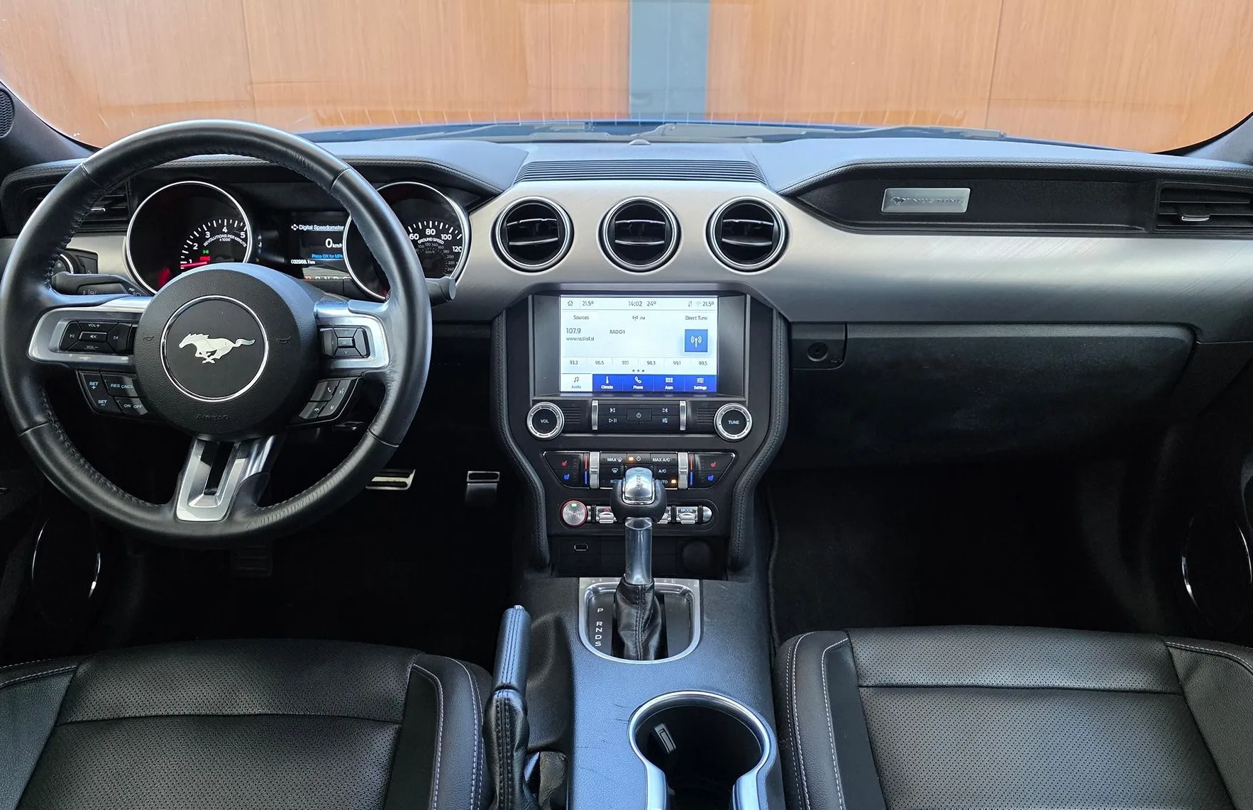 Zunanja slika - Ford Mustang - 2.3 - LED - USNJE - GR. + HLAJ. SED. - KAMERA - 9