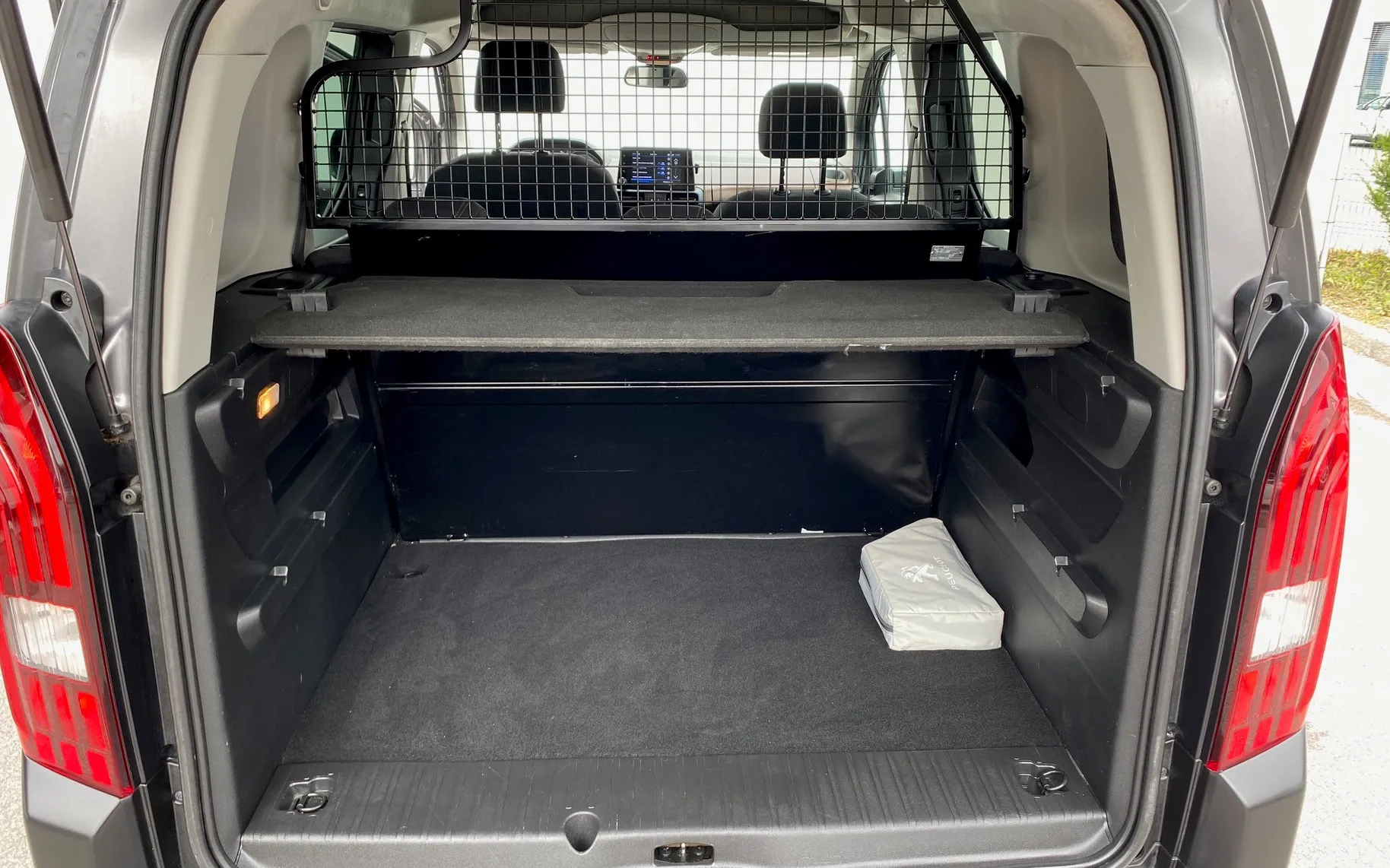 Zunanja slika - Peugeot Rifter - 1.5 BLUEHDI 130 L2 GT LINE EAT8 - 11