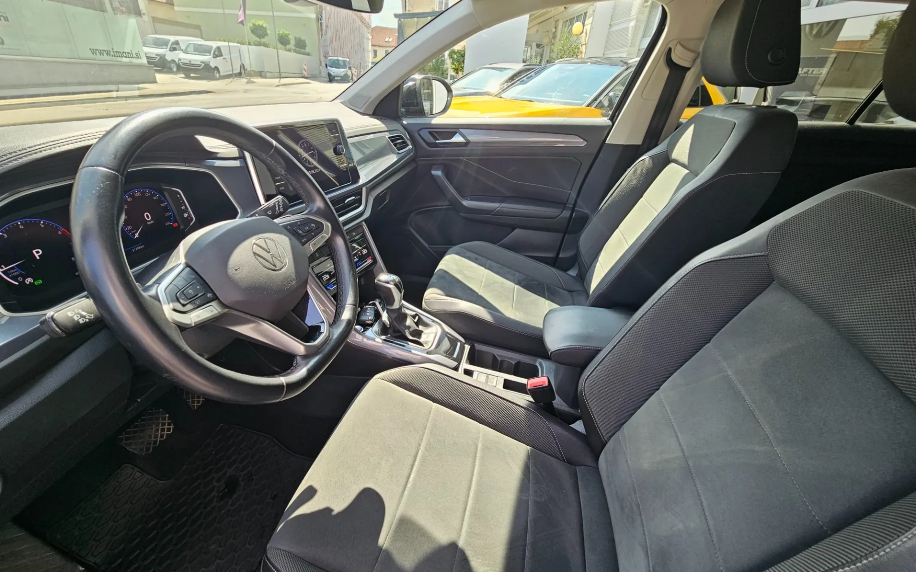 Zunanja slika - Volkswagen T-Roc - 1.5 TSI Style DSG - 7