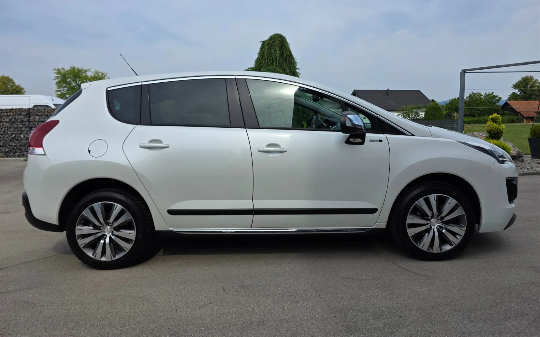 Zunanja slika - Peugeot 3008 - 1,6 HDi Style - 5