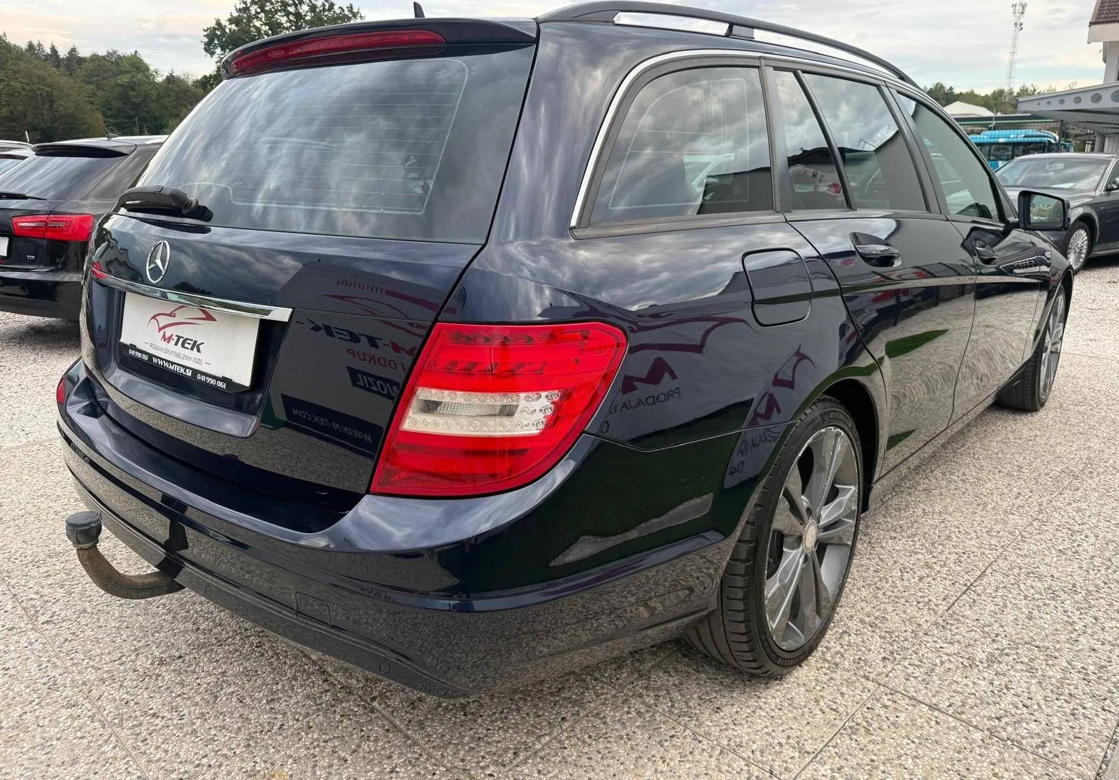 Zunanja slika - Mercedes-Benz C-Razred - C 220 CDI T Elegance BlueEFFICIENCY... - 6