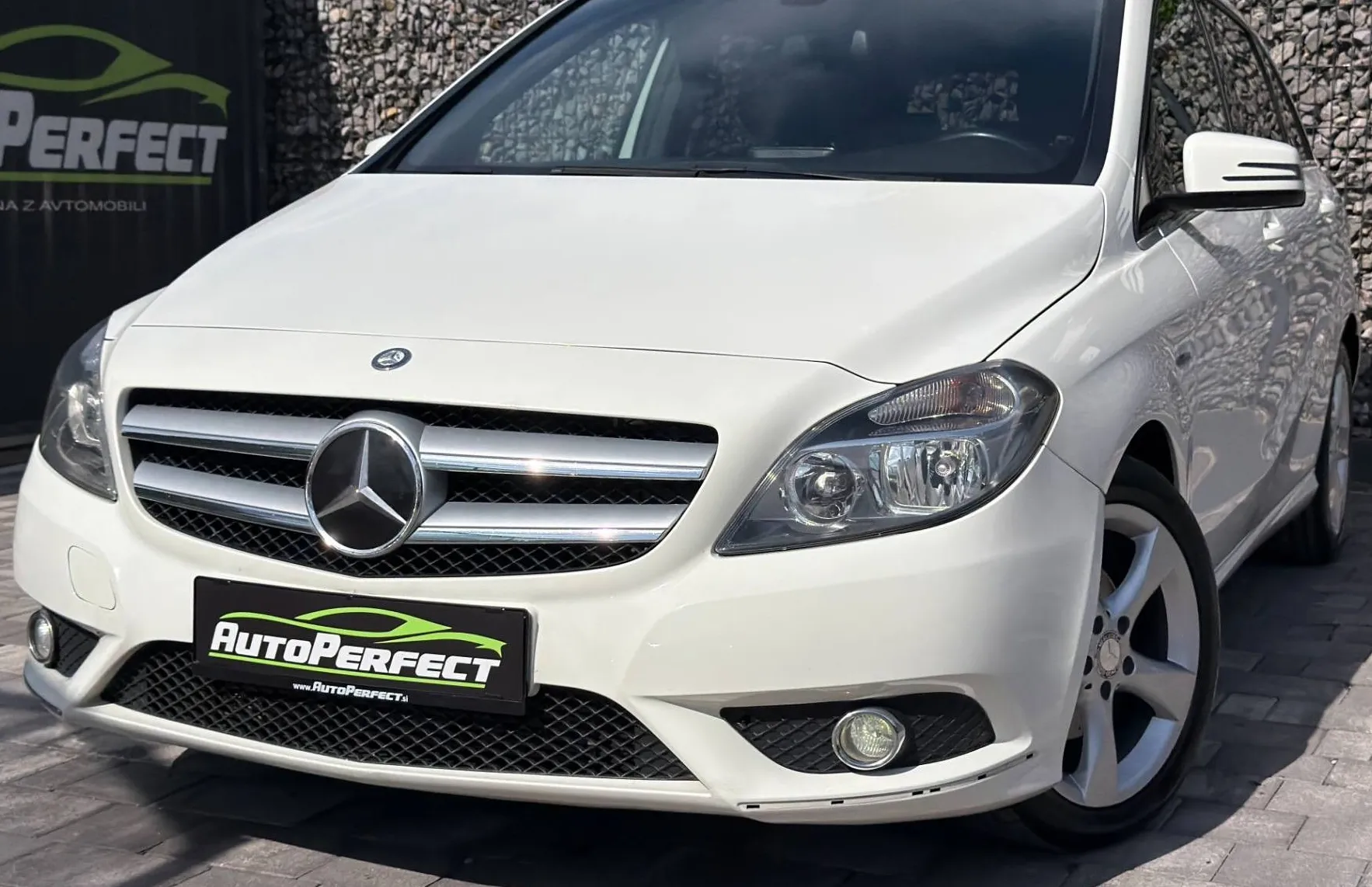 Zunanja slika - Mercedes-Benz B-Razred - B 200 CDI BlueEFFICIENCY |GR. SED.|TEMP|AVT. KLI.. - 3