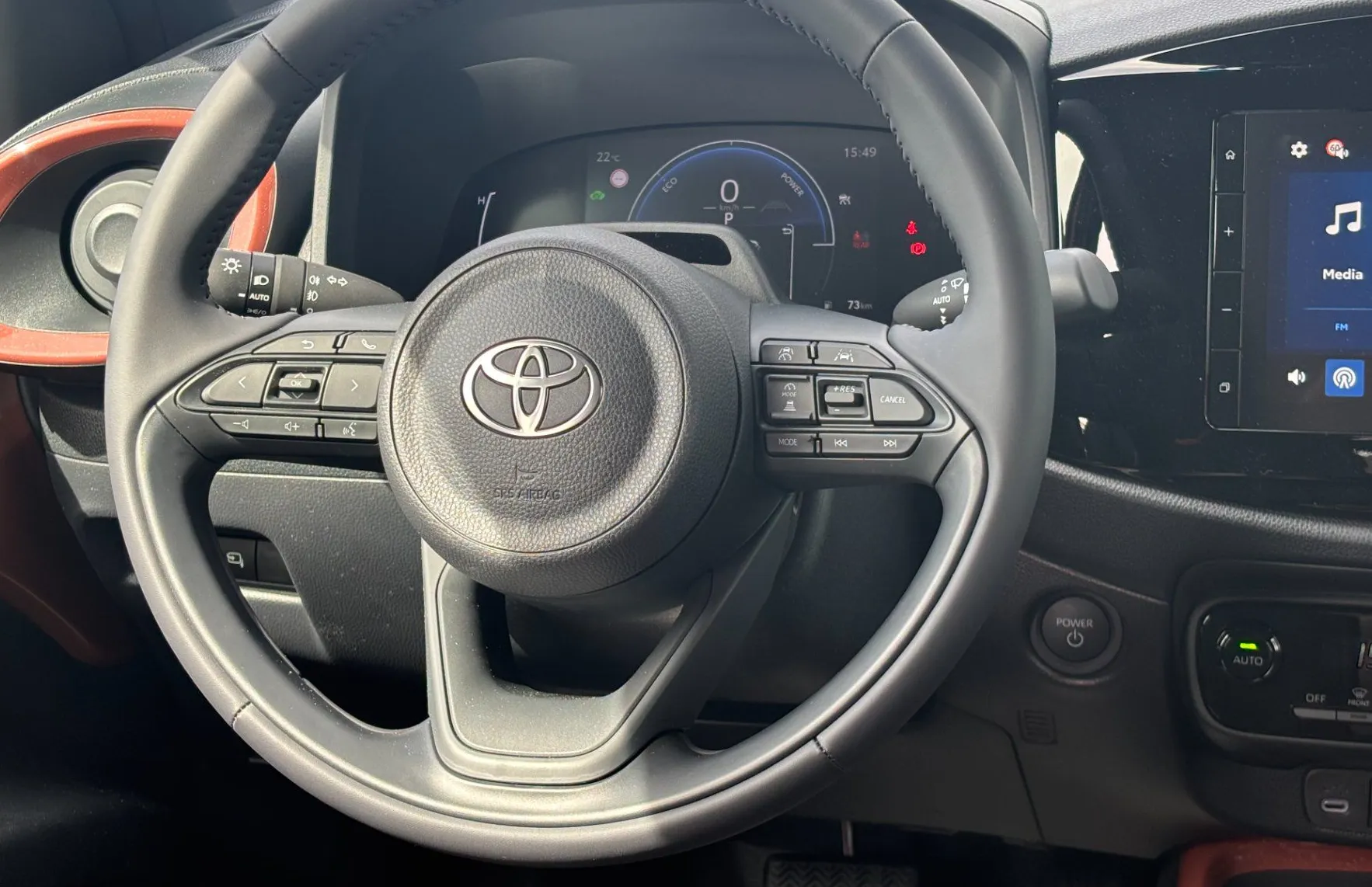 Zunanja slika - Toyota Aygo X - 1.5 HEV X-Trend Avt. Easy - 12
