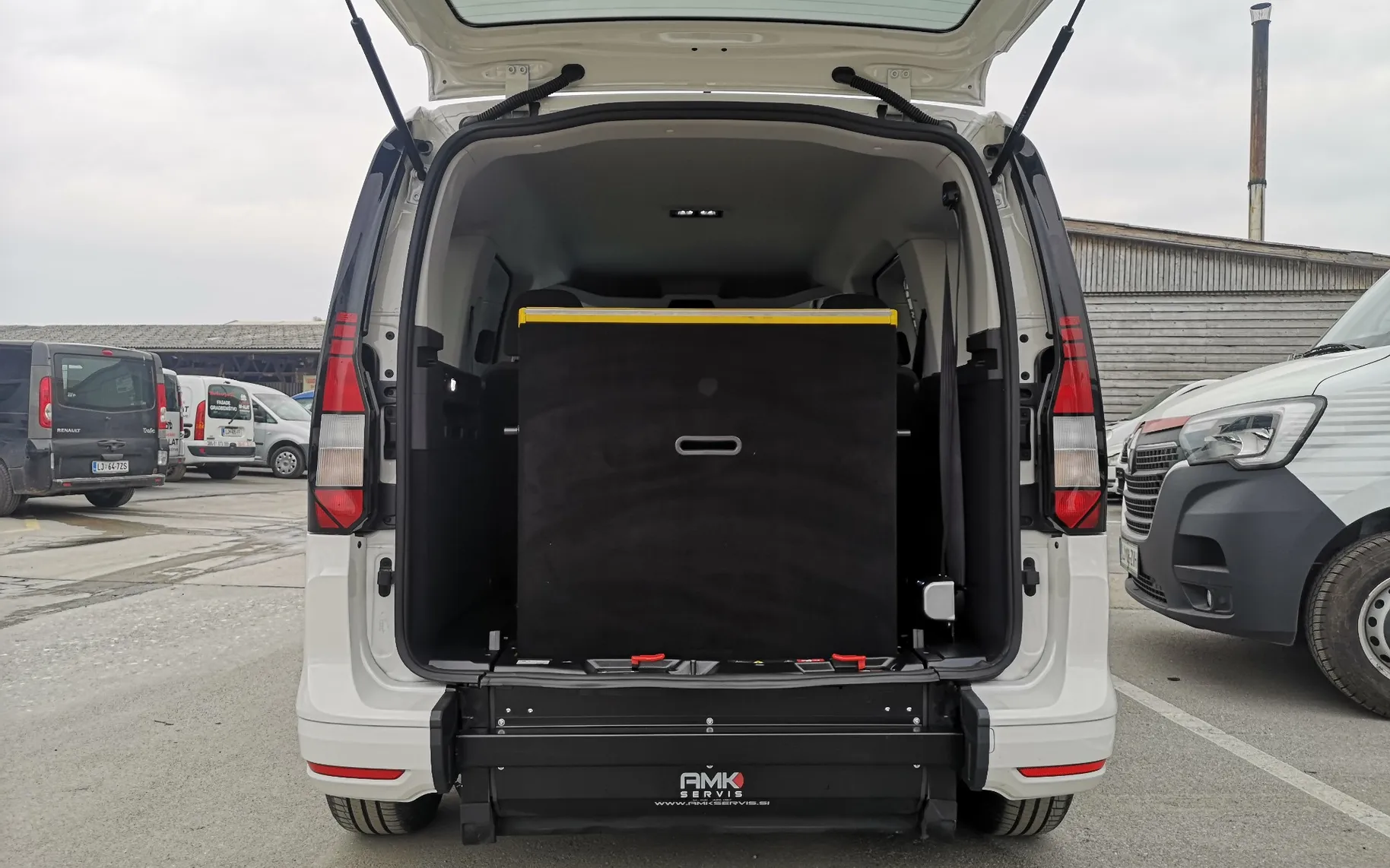 Zunanja slika - Volkswagen Caddy - Caddy - 3